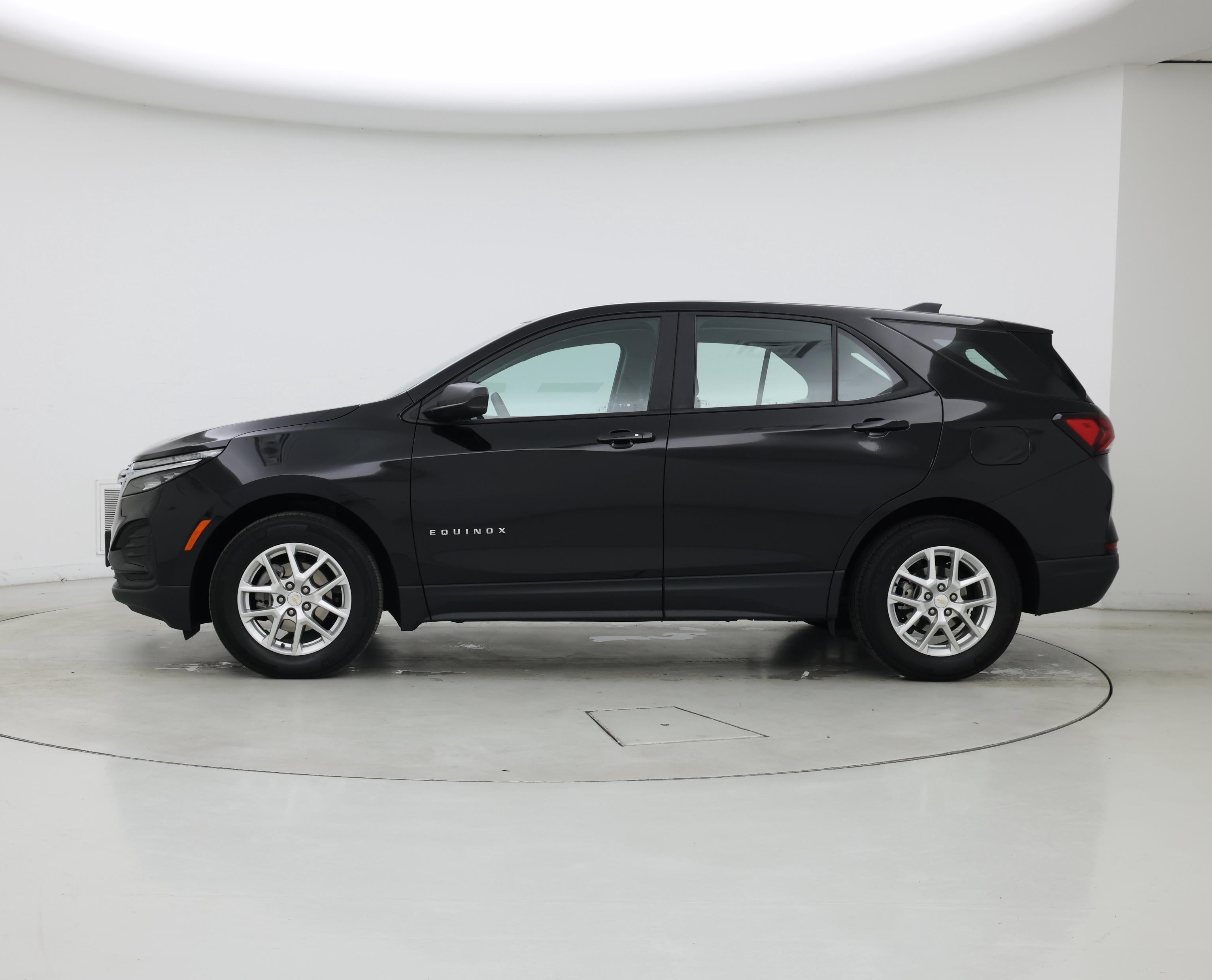 Thumbnail: 2023 Chevrolet Equinox - 3