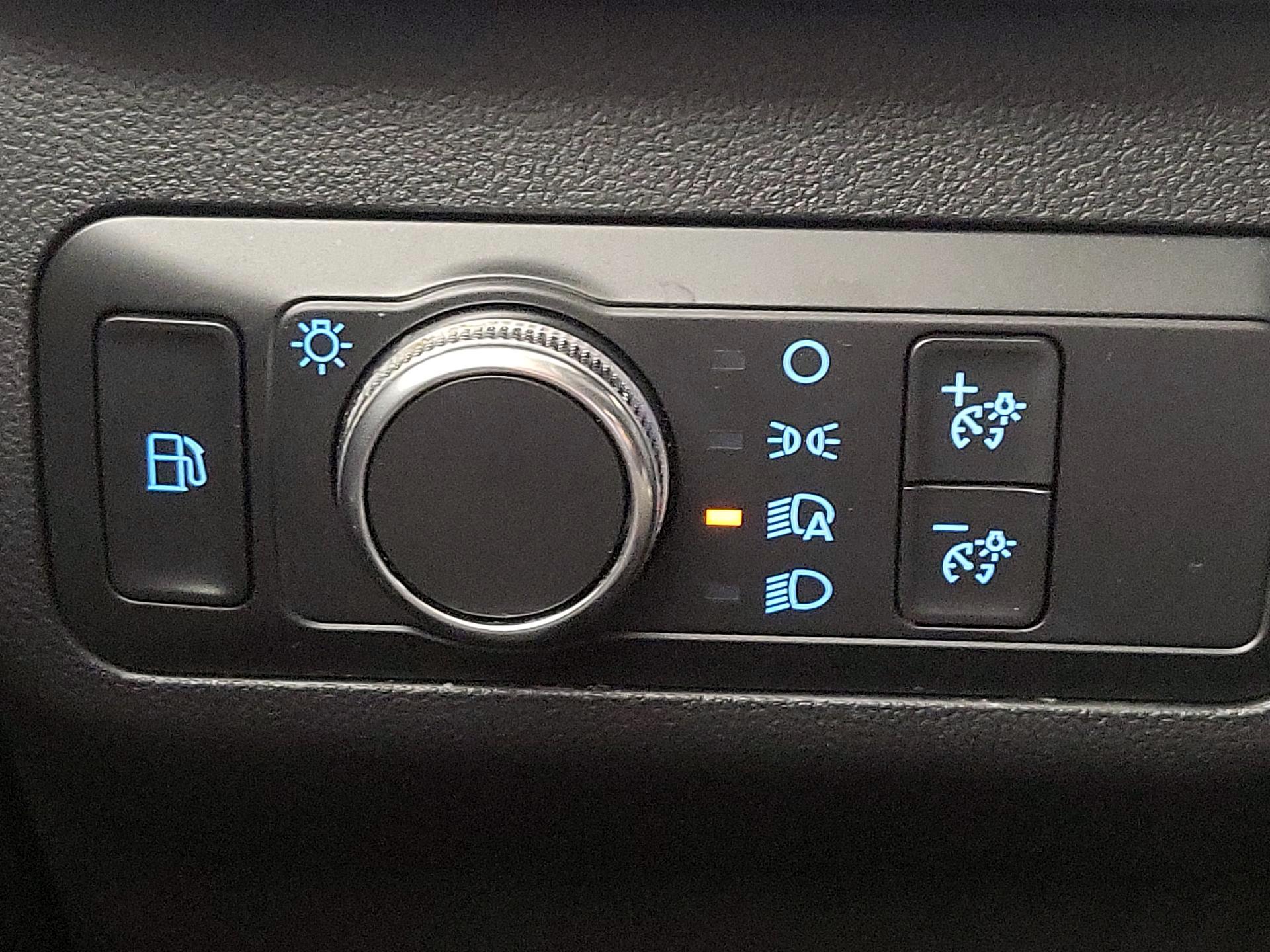 Thumbnail: 2021 Ford Escape - 13