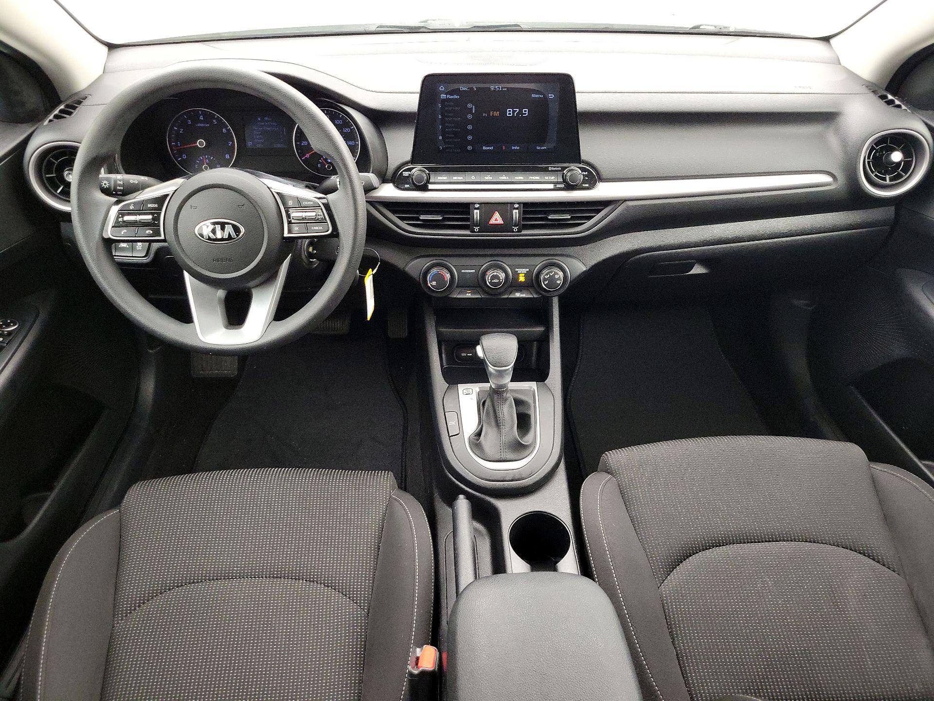 Thumbnail: 2020 Kia Forte - 9