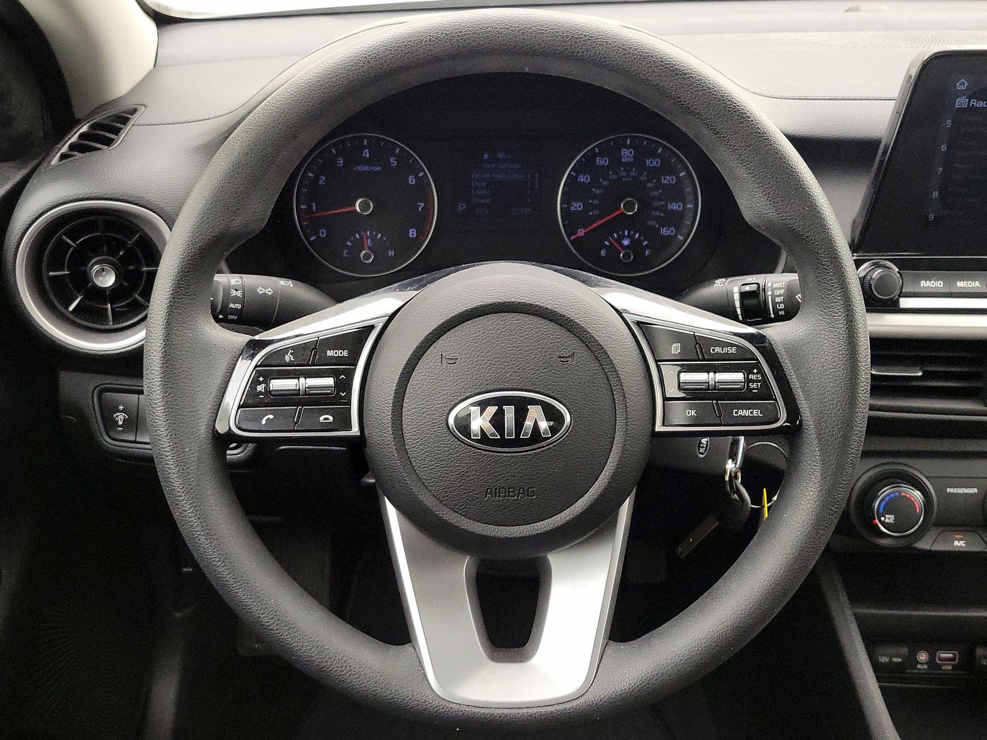 Thumbnail: 2020 Kia Forte - 10