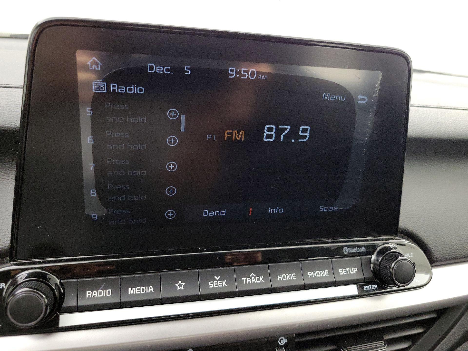 Thumbnail: 2020 Kia Forte - 15