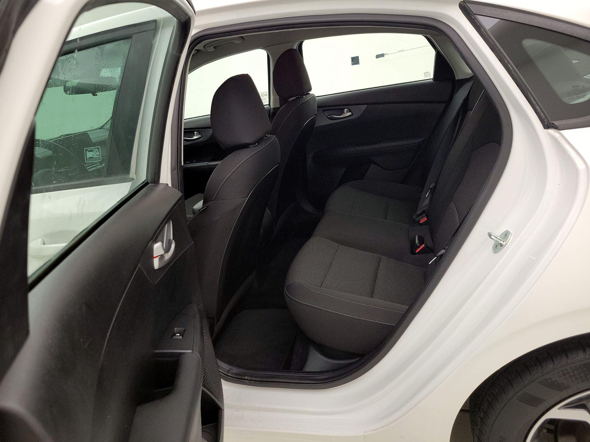 Thumbnail: 2020 Kia Forte - 19