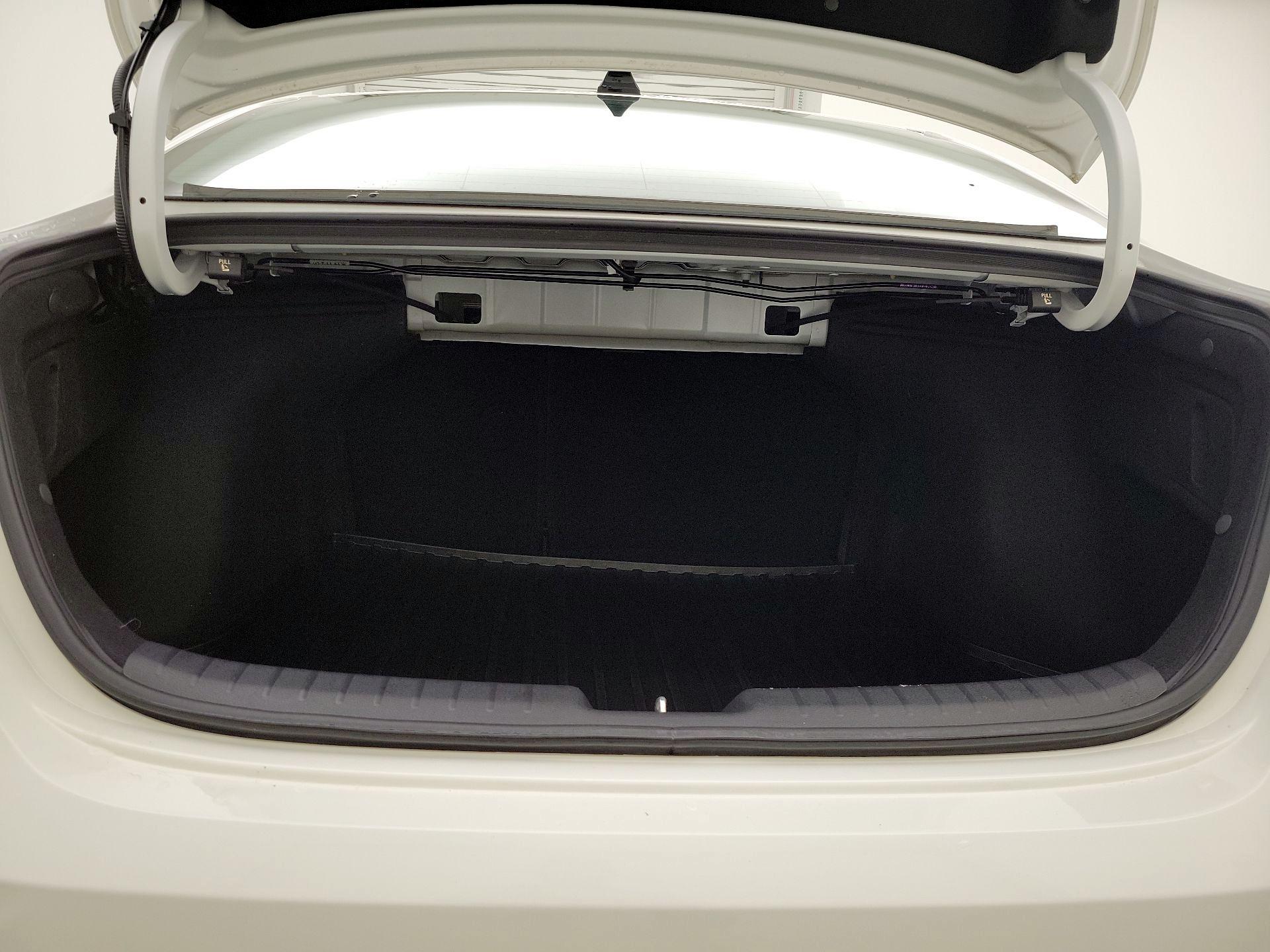 Thumbnail: 2020 Kia Forte - 20