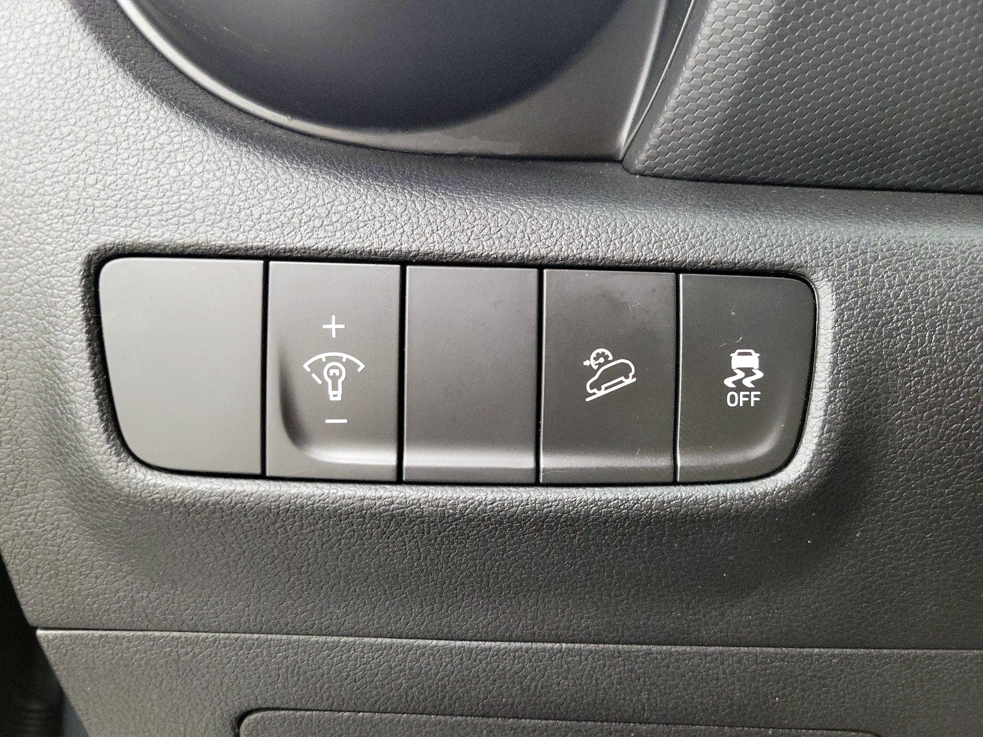 Thumbnail: 2023 Hyundai Kona - 13