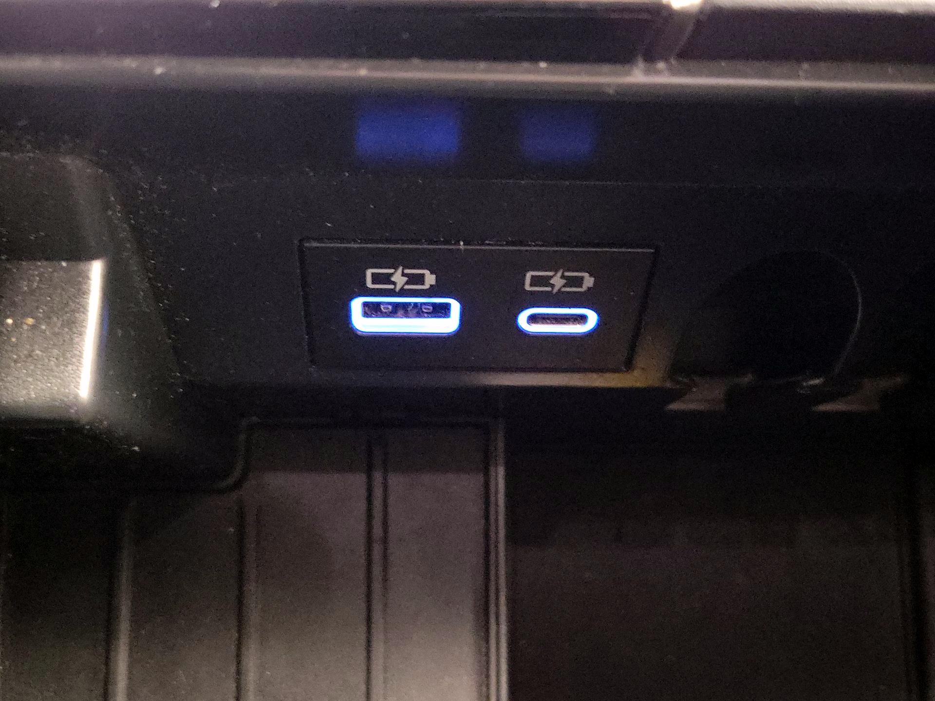 Thumbnail: 2023 Toyota Tundra - 18