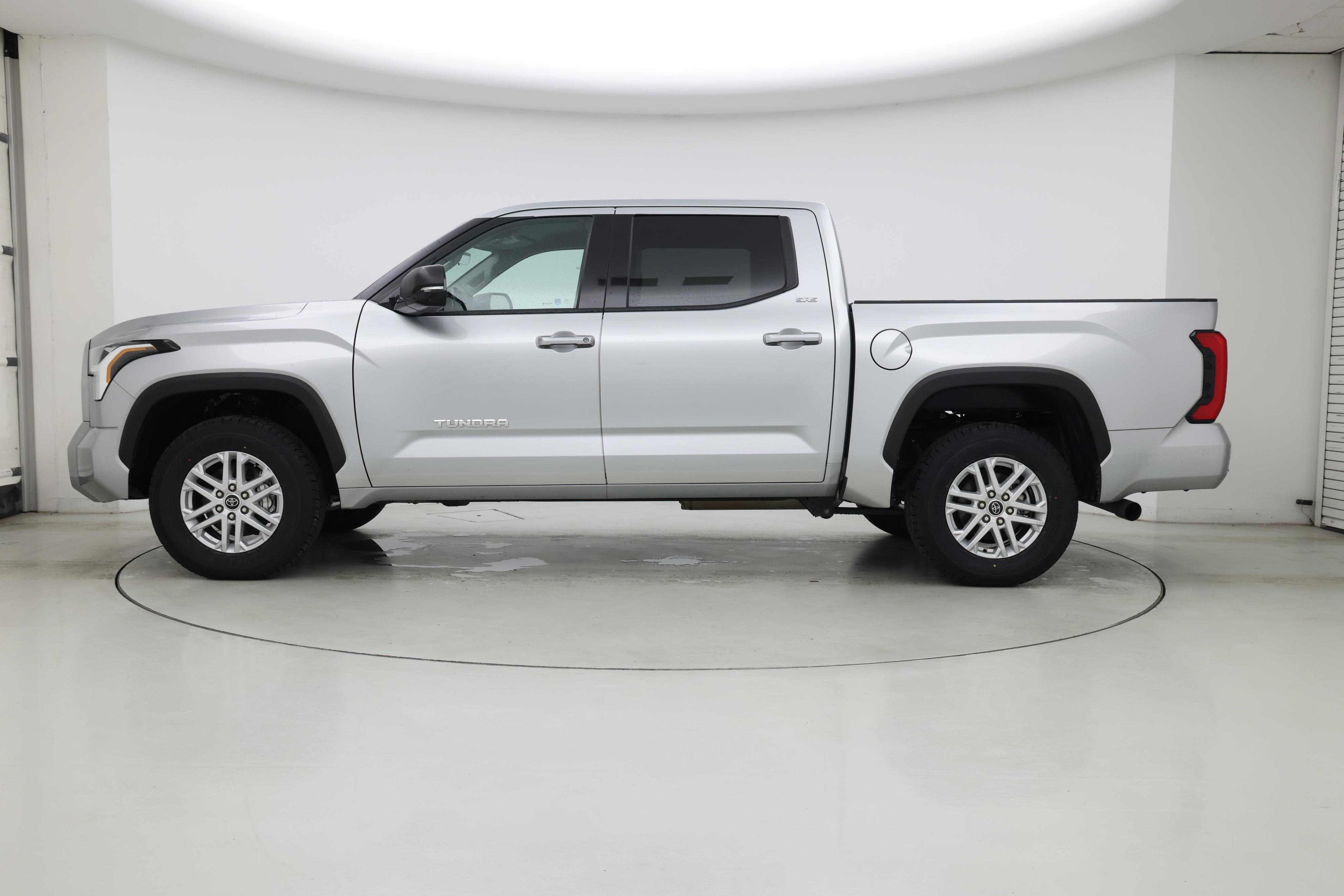 Thumbnail: 2023 Toyota Tundra - 3