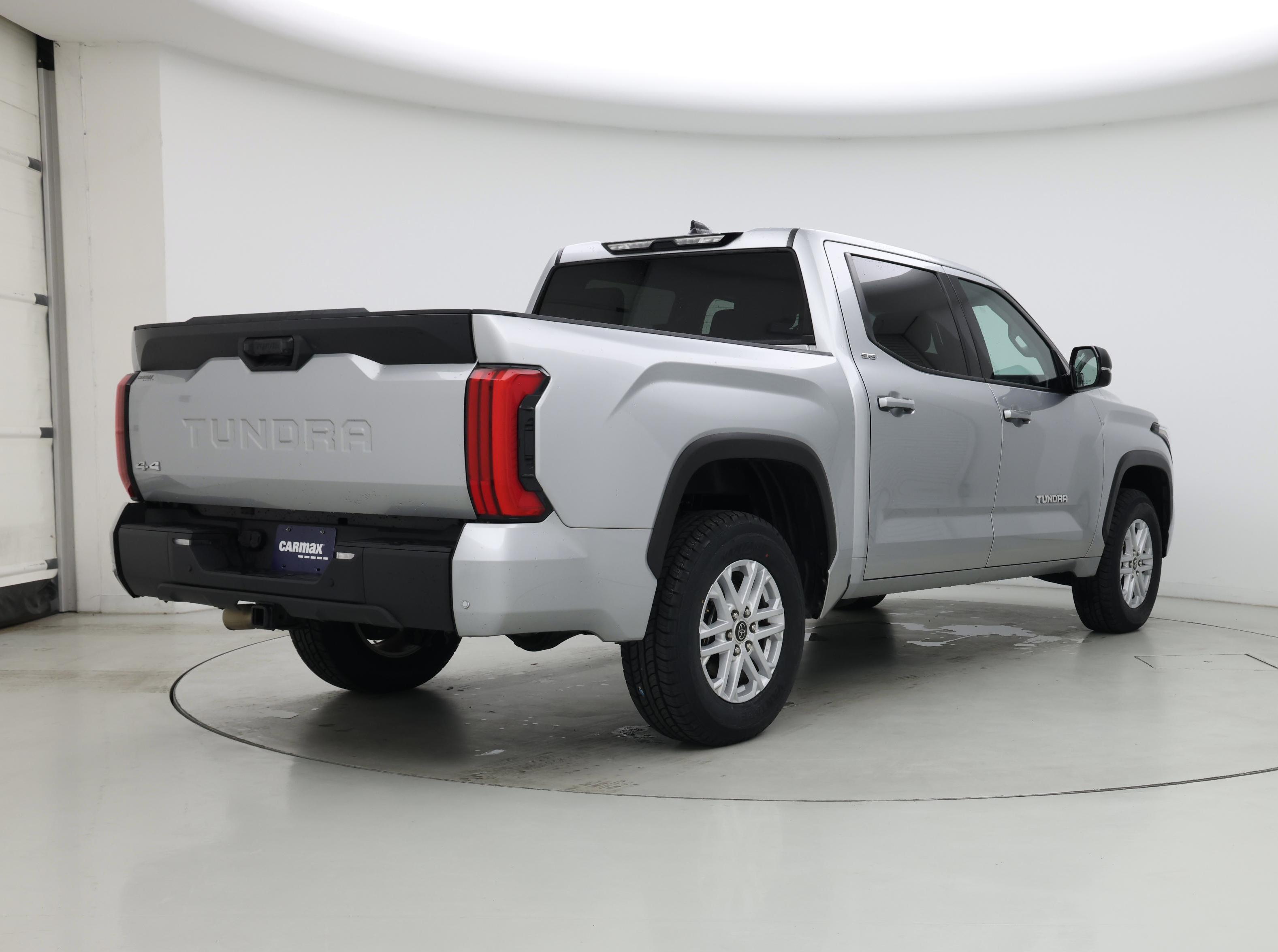 Thumbnail: 2023 Toyota Tundra - 8