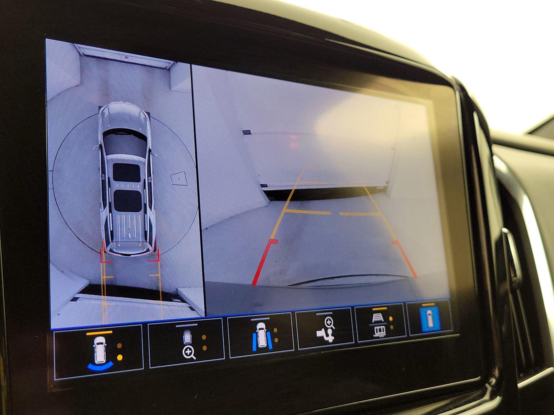 Thumbnail: 2023 Chevrolet Traverse - 15