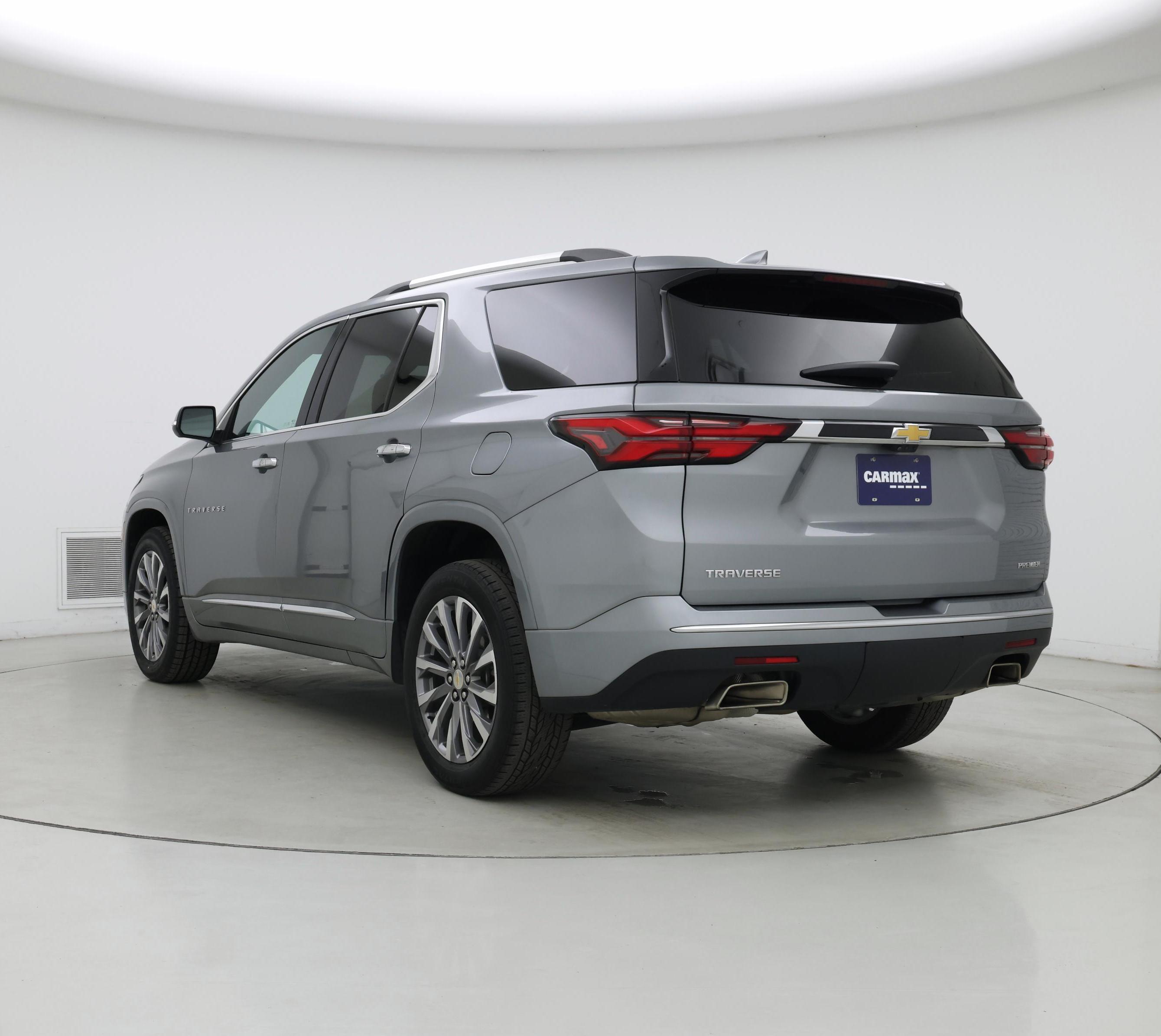 Thumbnail: 2023 Chevrolet Traverse - 2