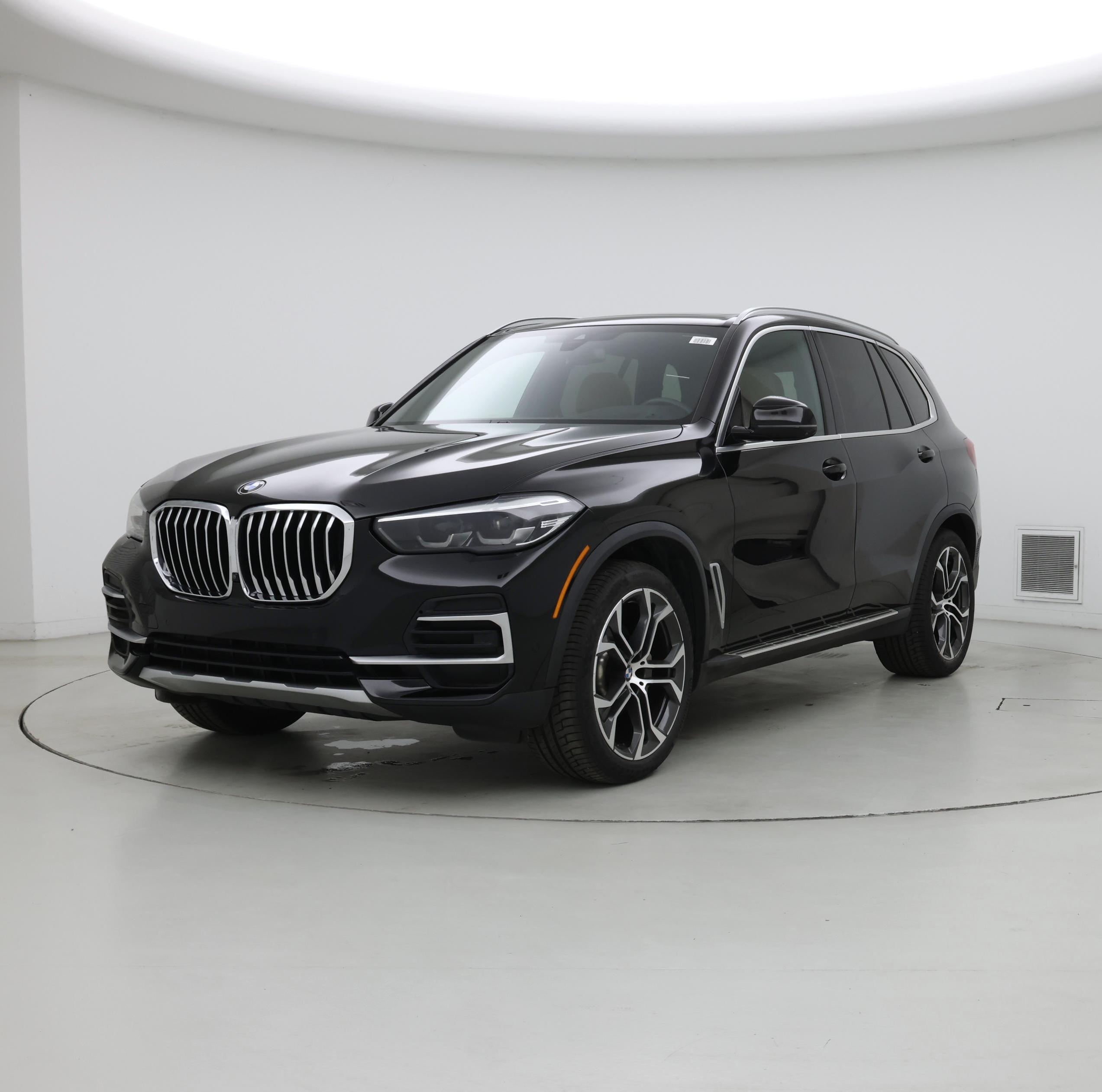 Thumbnail: 2023 BMW X5 - 4