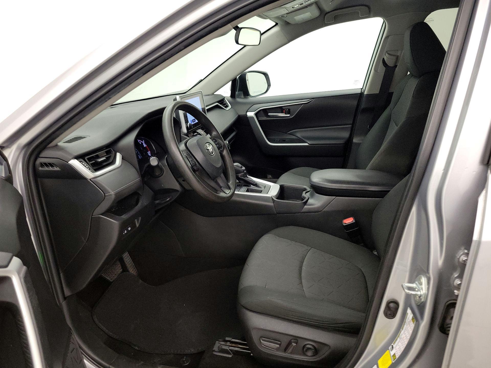 Thumbnail: 2023 Toyota RAV4 - 11