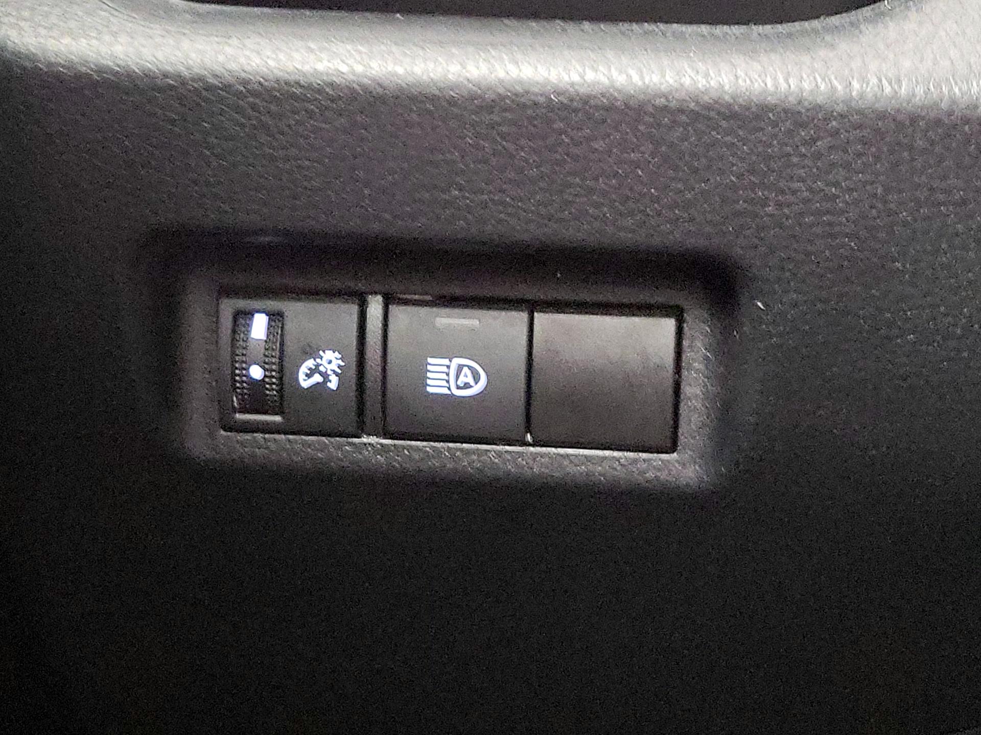 Thumbnail: 2023 Toyota RAV4 - 13