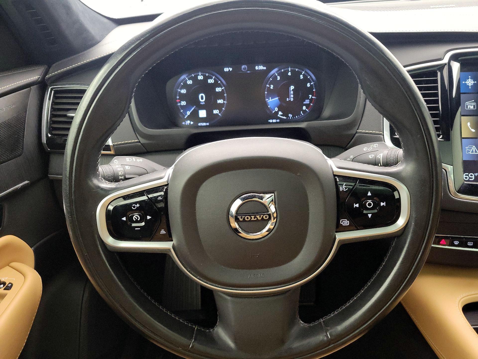 Thumbnail: 2021 Volvo XC90 - 10