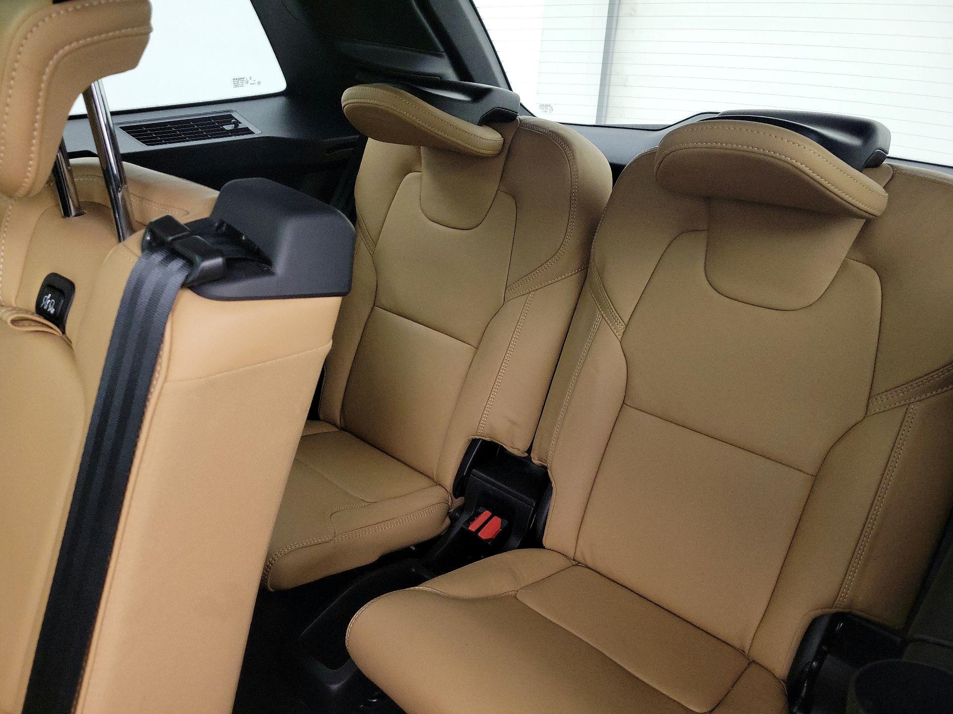 Thumbnail: 2021 Volvo XC90 - 20