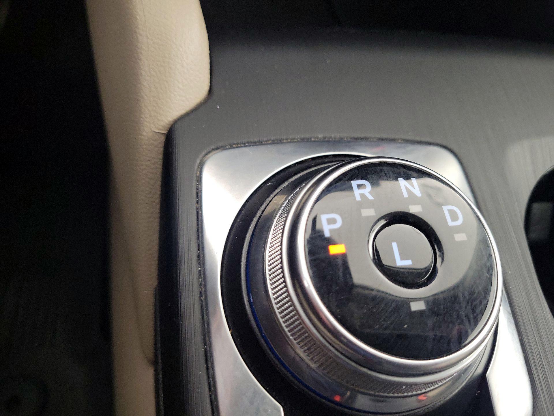 Thumbnail: 2021 Ford Escape - 17