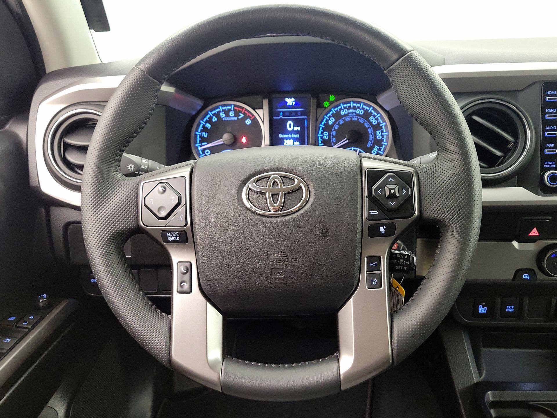 Thumbnail: 2022 Toyota Tacoma - 10