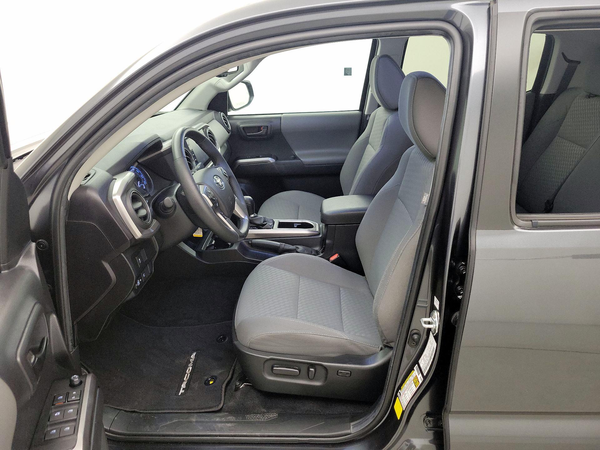 Thumbnail: 2022 Toyota Tacoma - 11