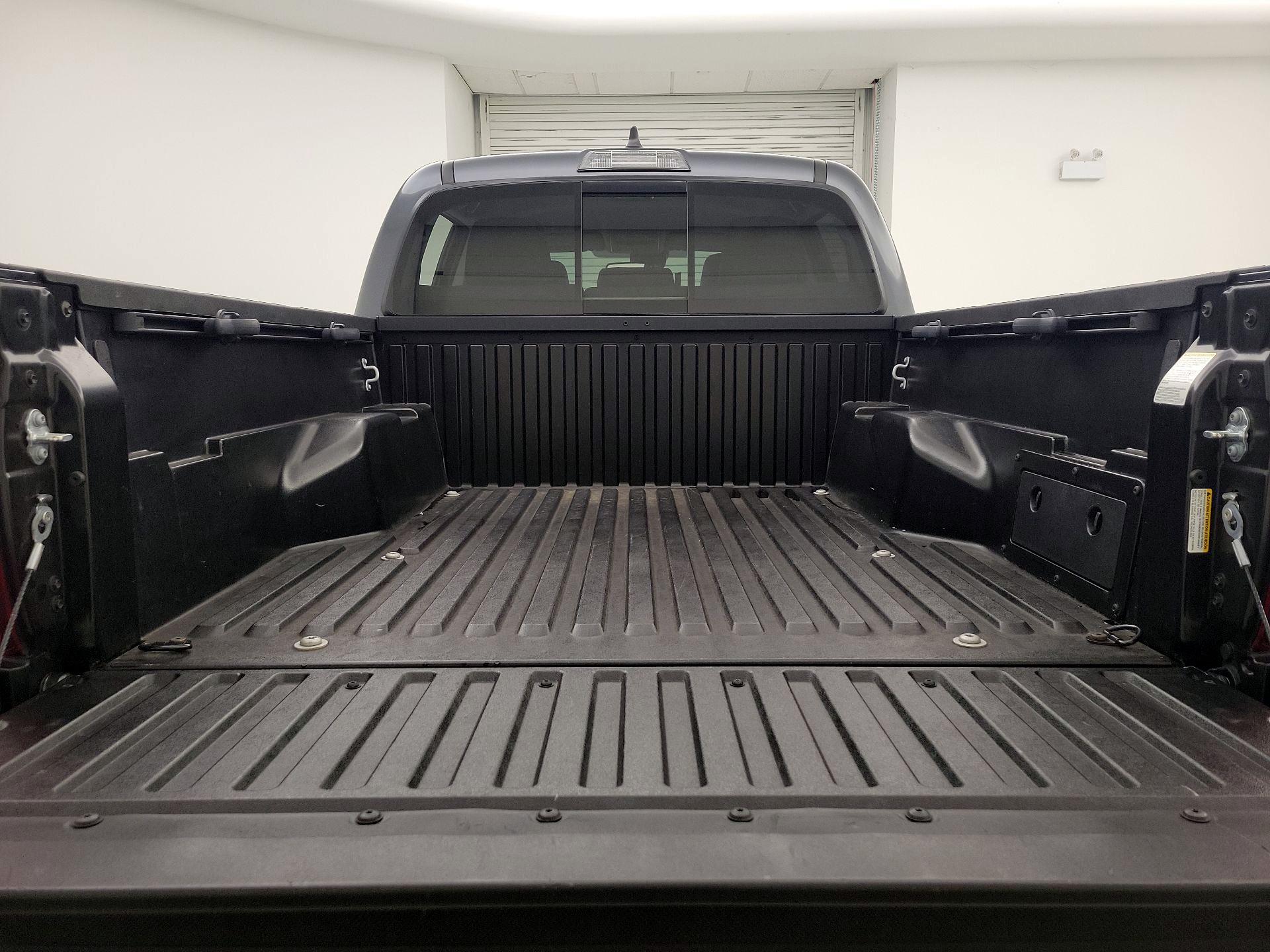 Thumbnail: 2022 Toyota Tacoma - 20