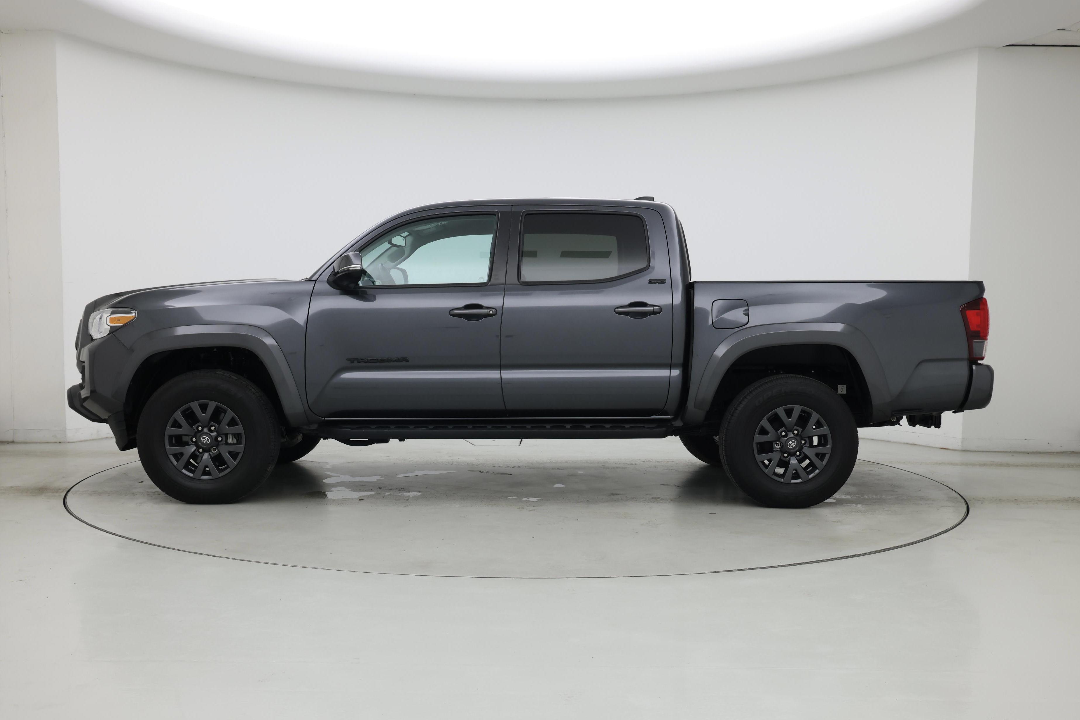 Thumbnail: 2022 Toyota Tacoma - 3