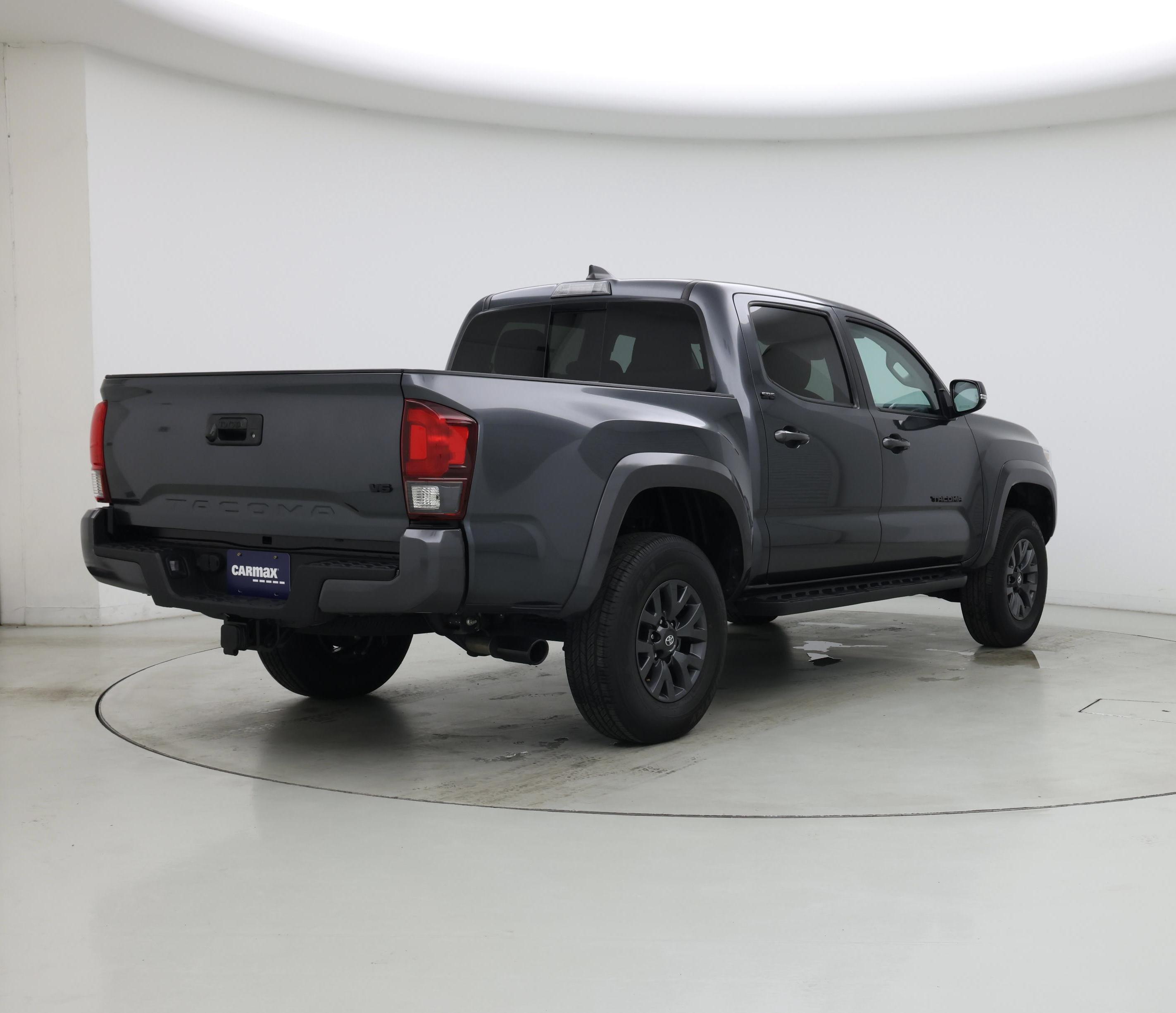 Thumbnail: 2022 Toyota Tacoma - 8