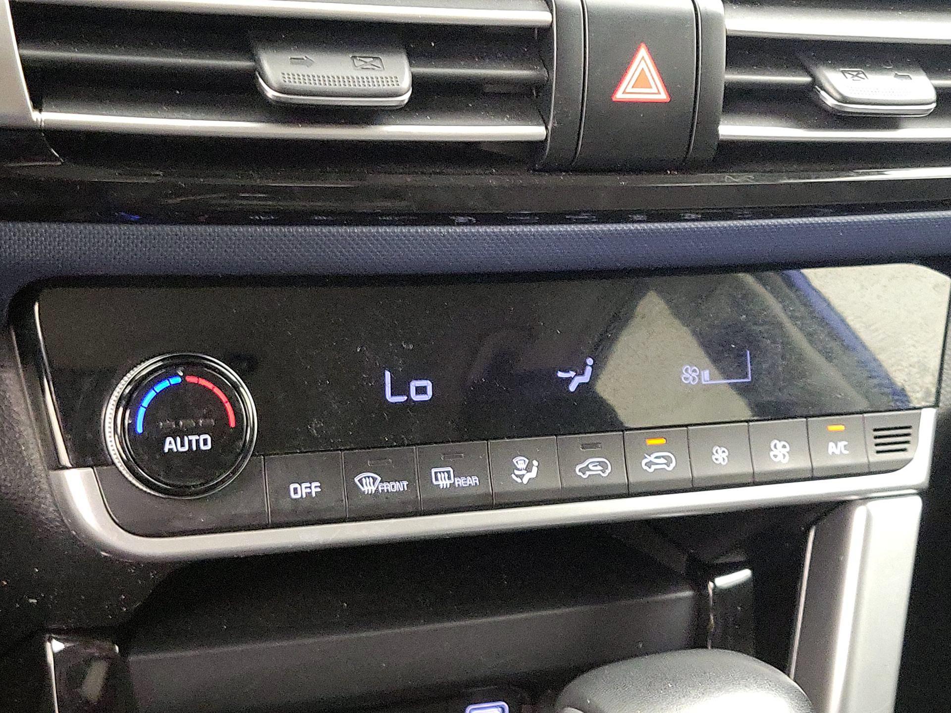 Thumbnail: 2023 Kia Seltos - 17