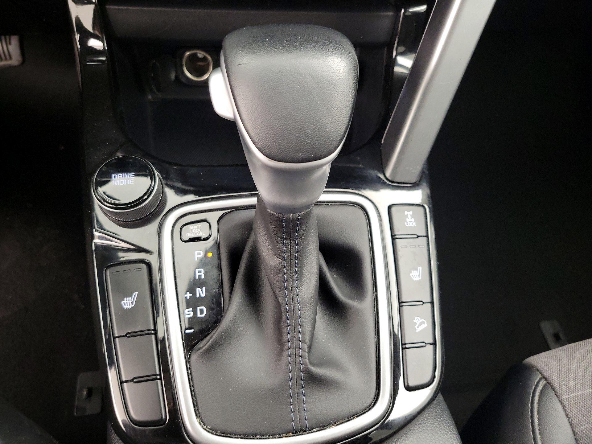 Thumbnail: 2023 Kia Seltos - 18