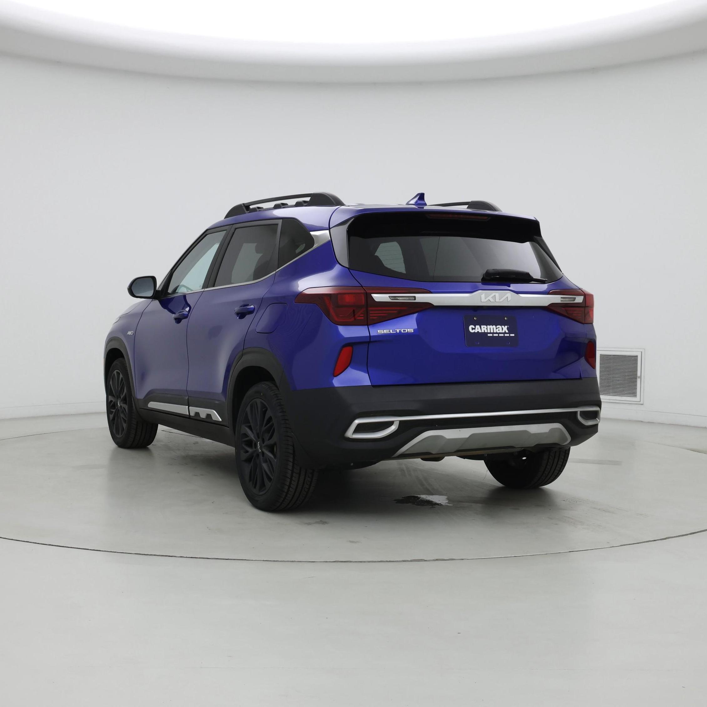 Thumbnail: 2023 Kia Seltos - 2