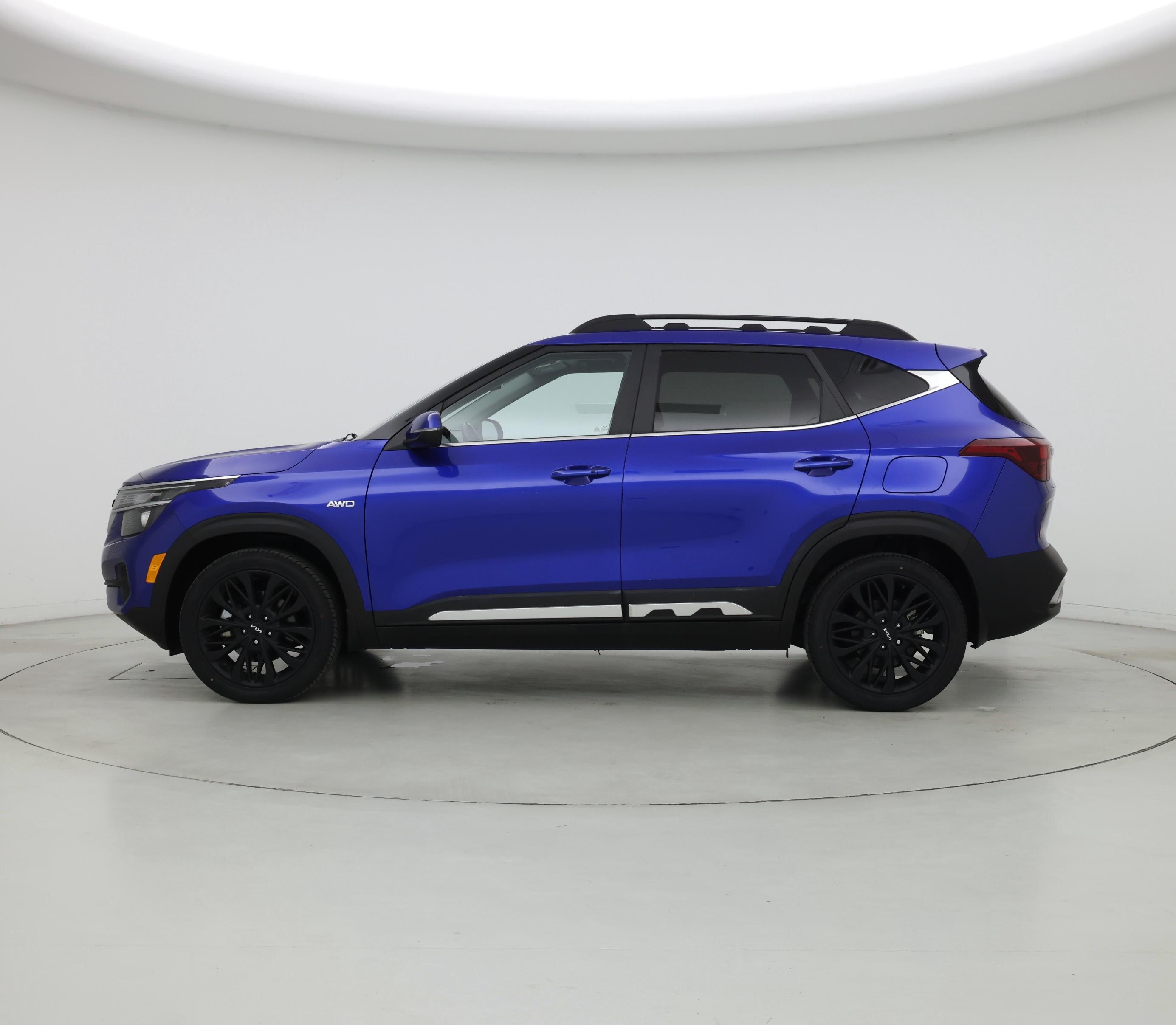 Thumbnail: 2023 Kia Seltos - 3