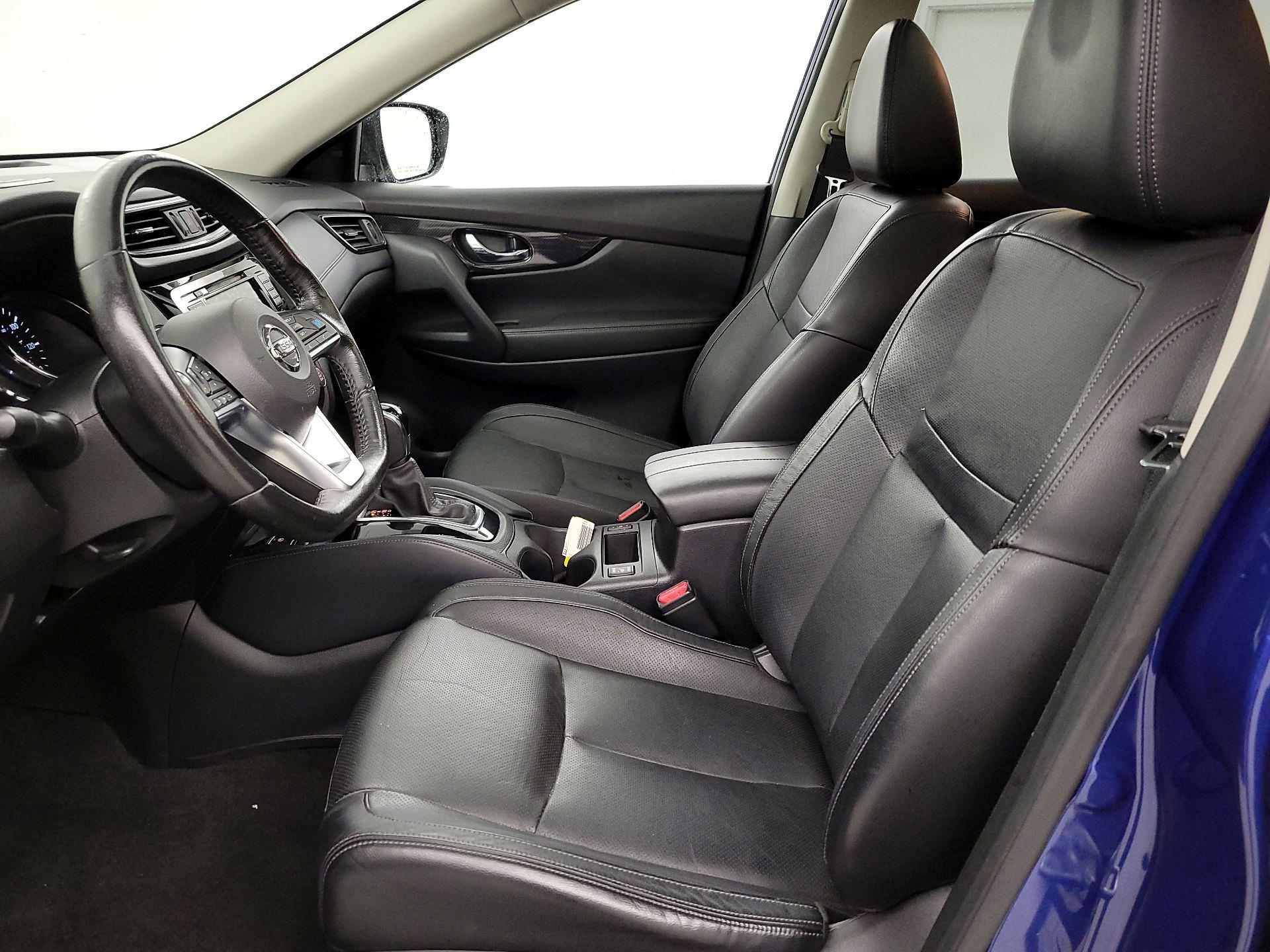 Thumbnail: 2018 Nissan Rogue - 11