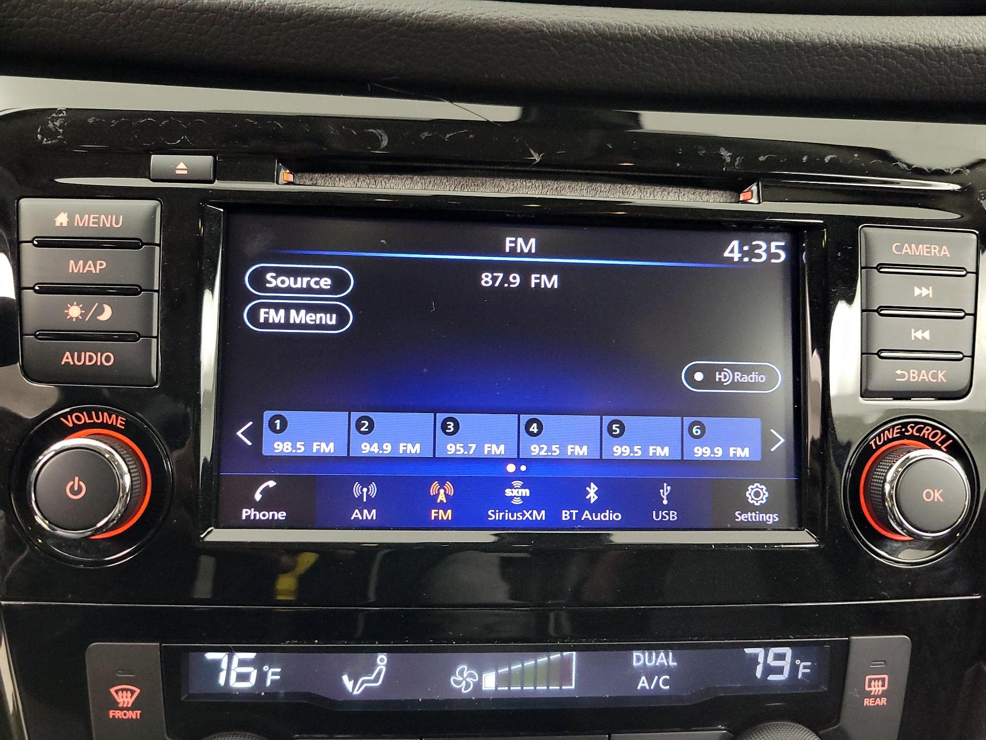 Thumbnail: 2018 Nissan Rogue - 16