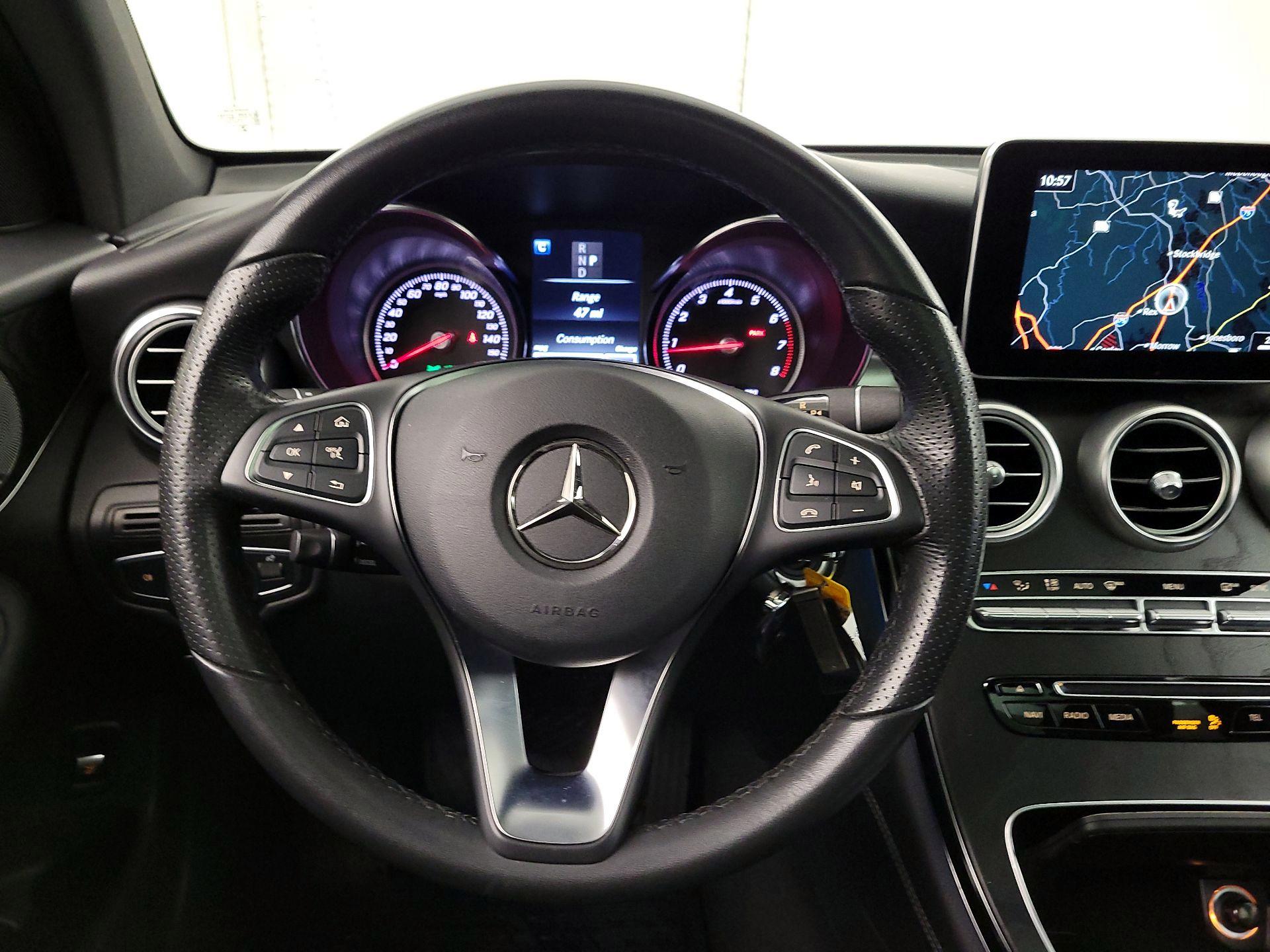 Thumbnail: 2017 Mercedes-Benz GLC - 10