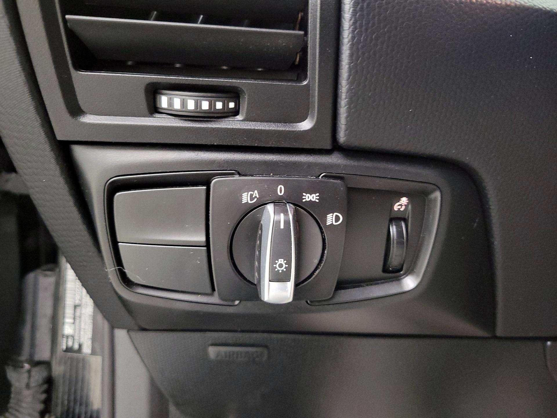 Thumbnail: 2019 BMW i3 - 13