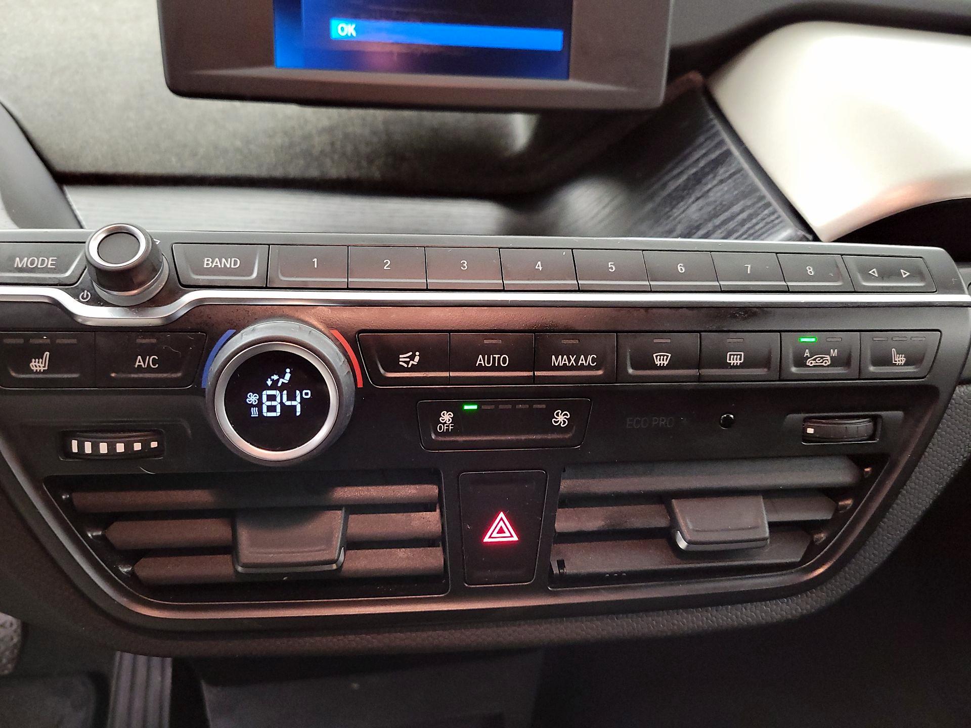 Thumbnail: 2019 BMW i3 - 17