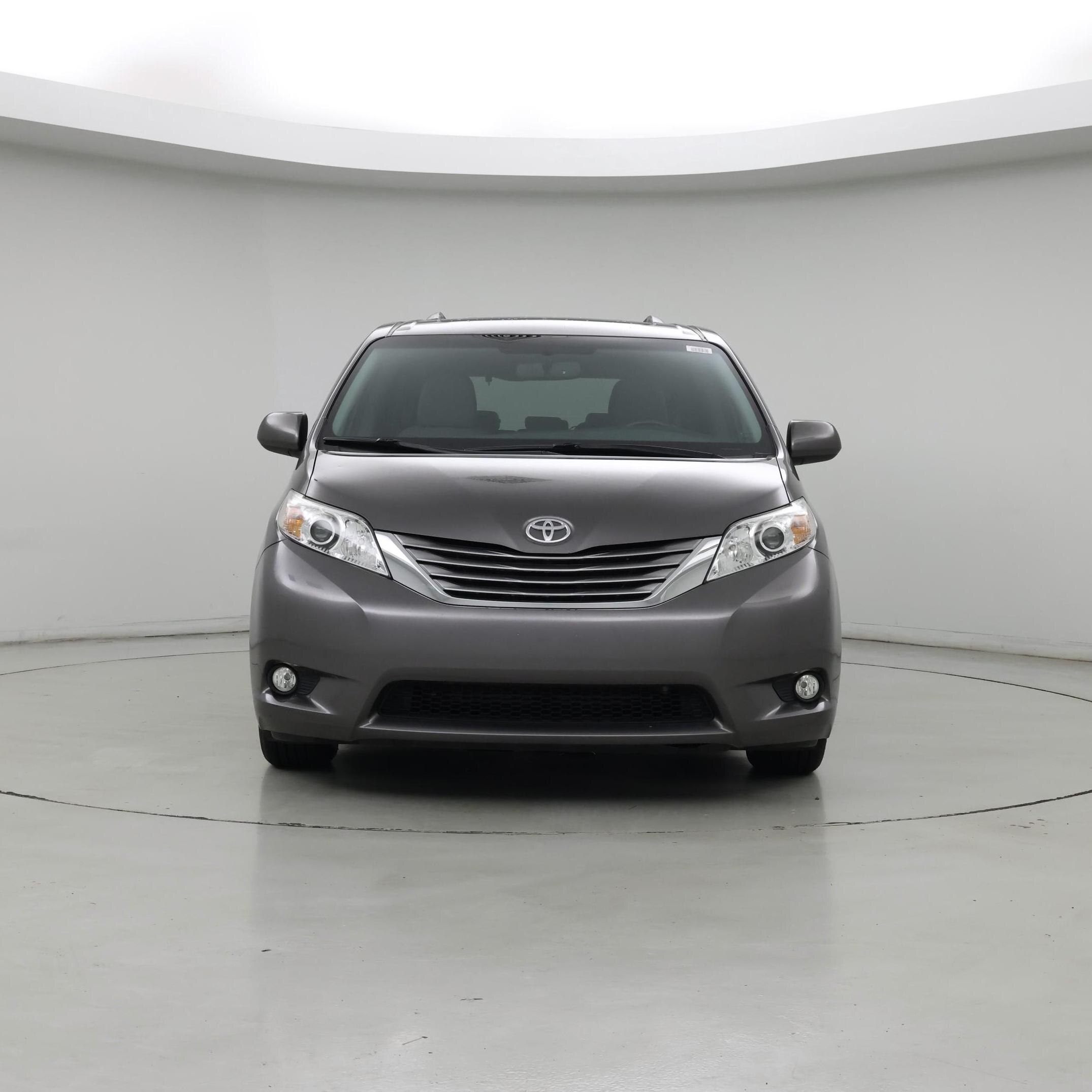 Thumbnail: 2017 Toyota Sienna - 5