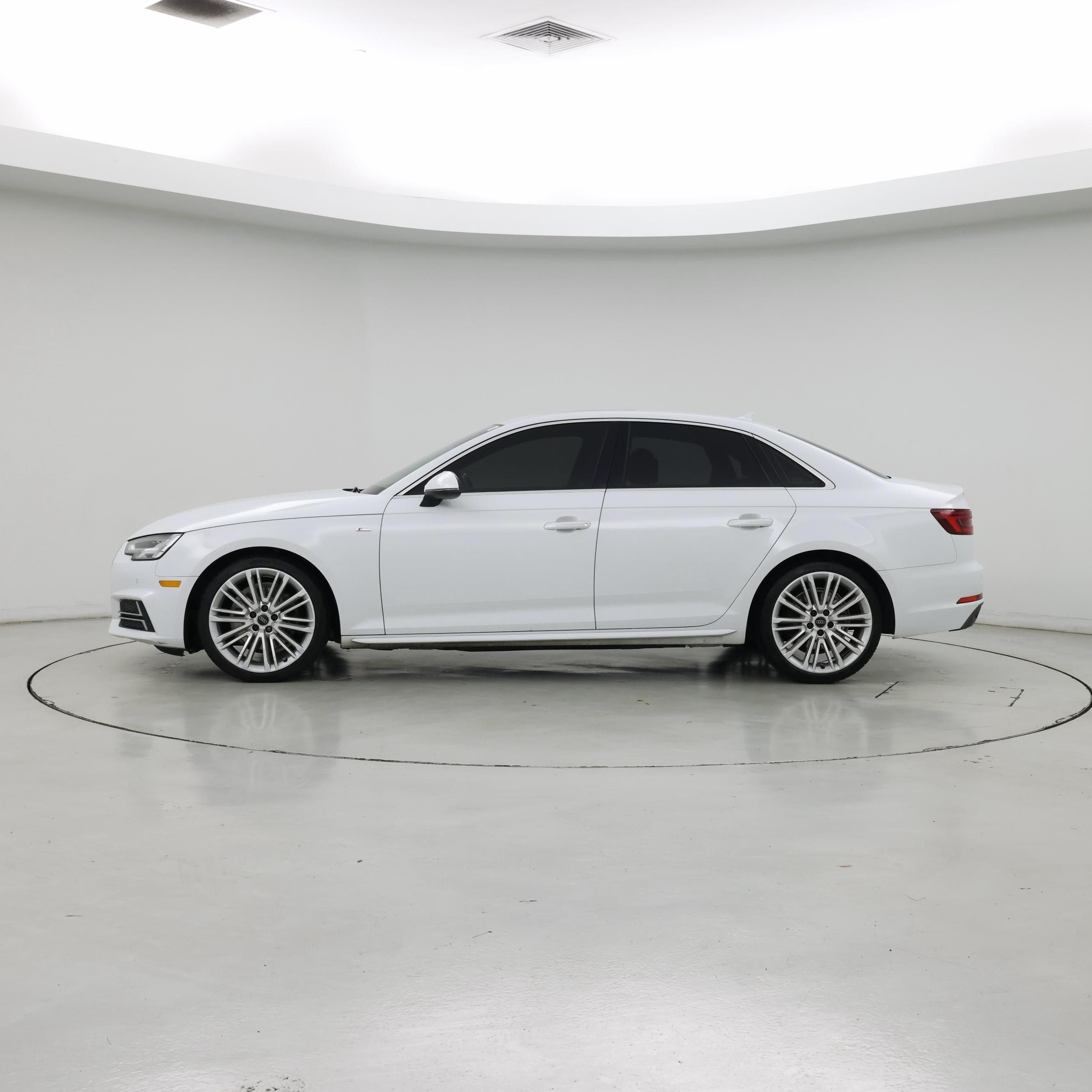 Thumbnail: 2018 Audi A4 - 3