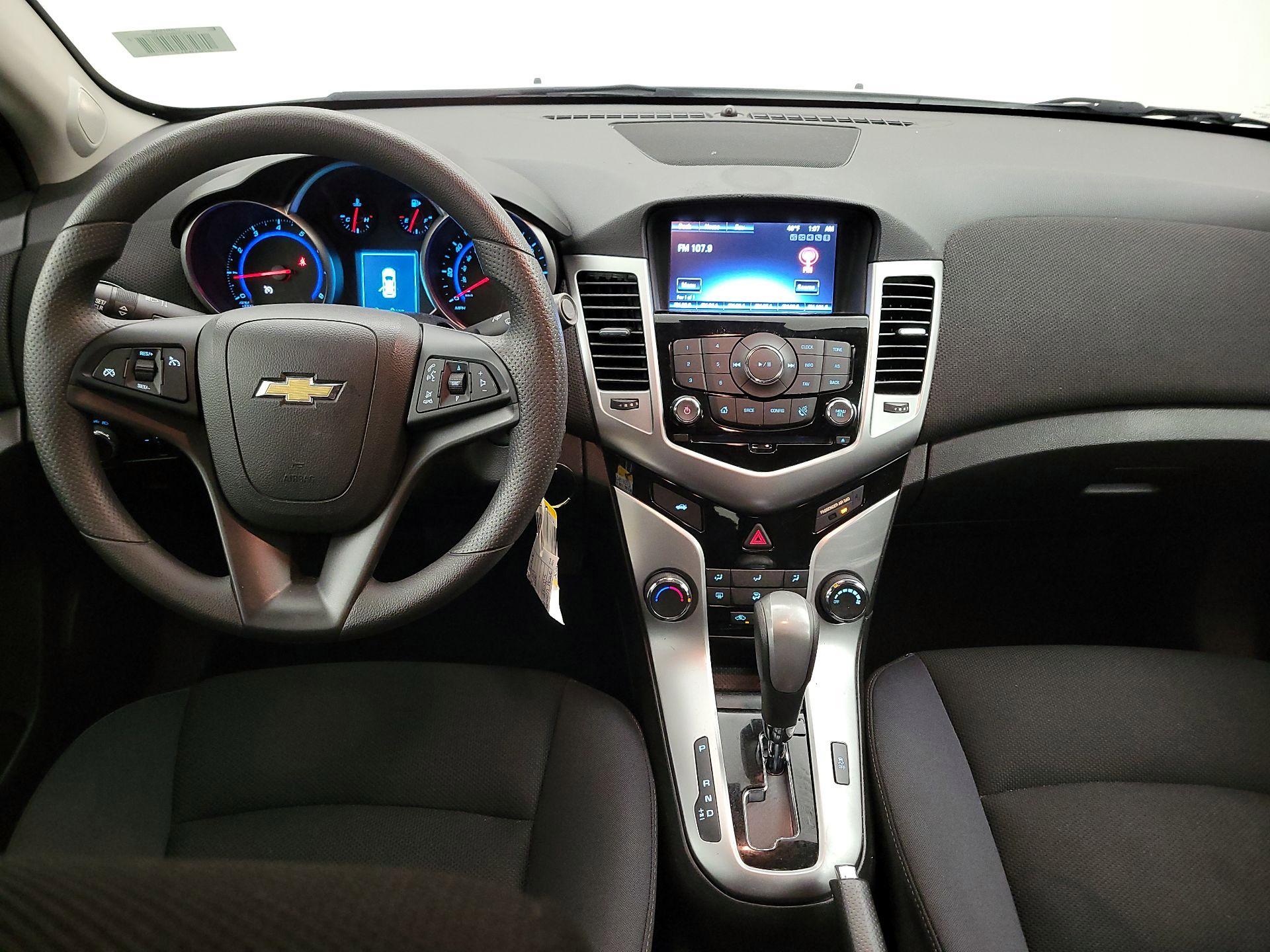 Thumbnail: 2016 Chevrolet Cruze - 9