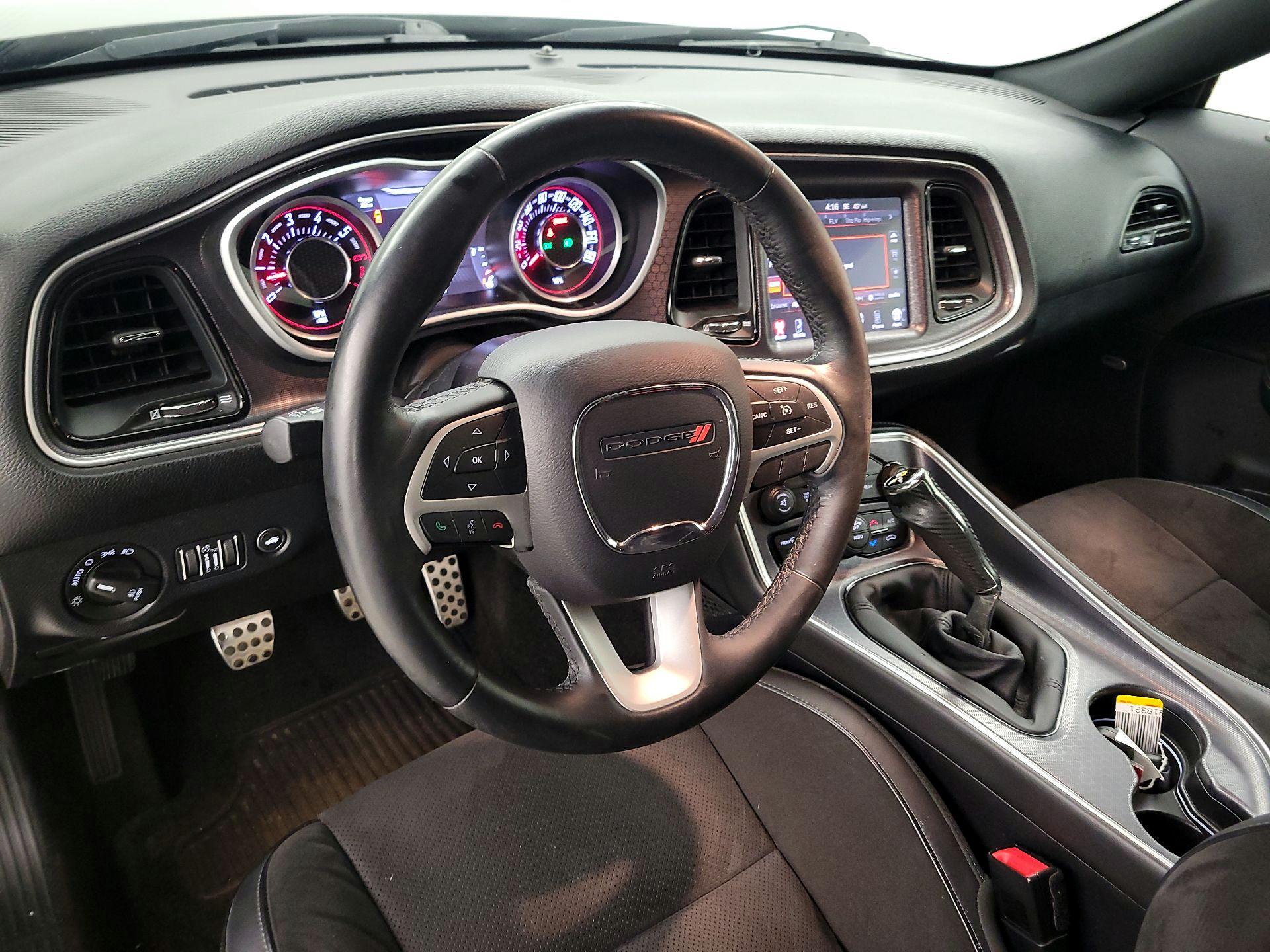 Thumbnail: 2015 Dodge Challenger - 9