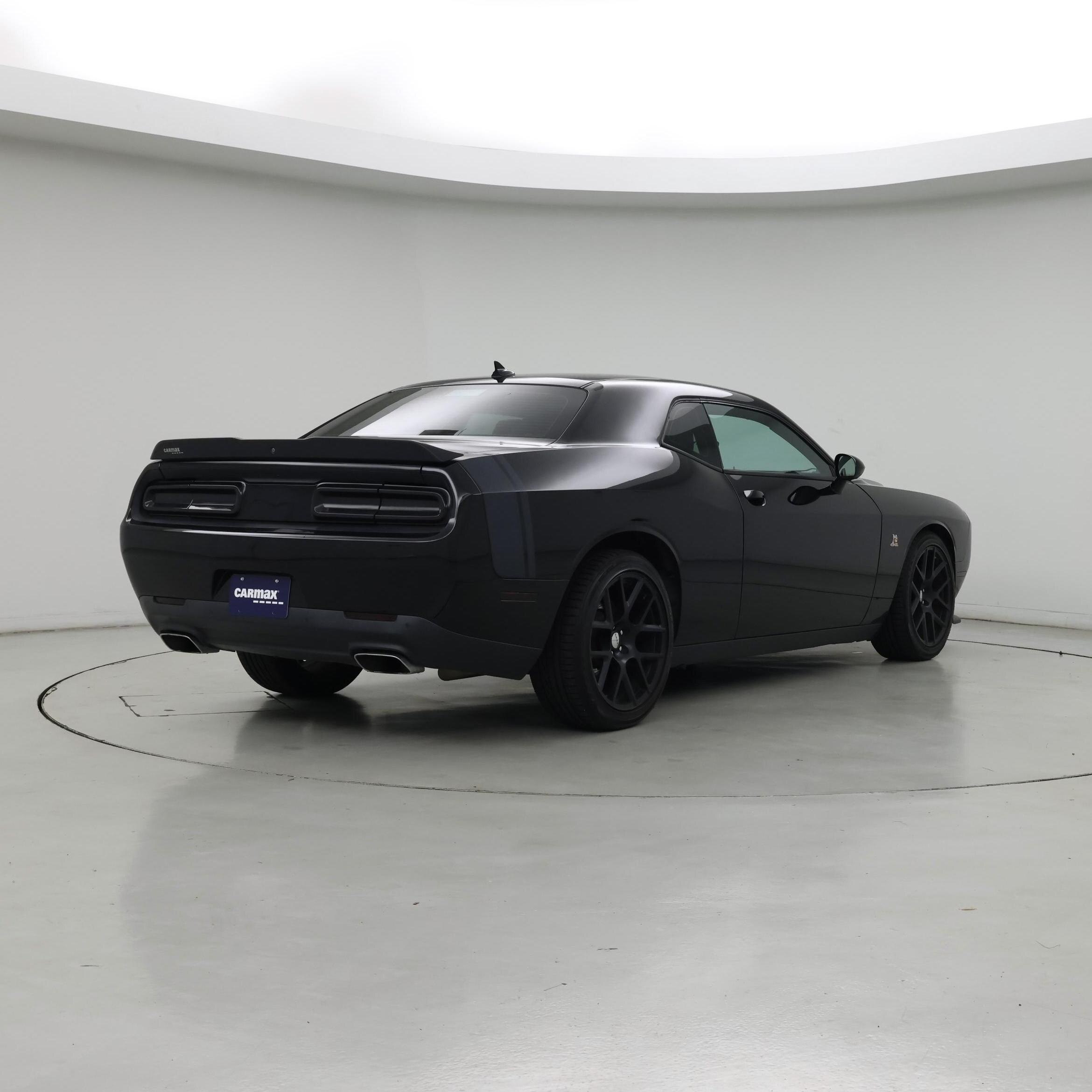 Thumbnail: 2015 Dodge Challenger - 8