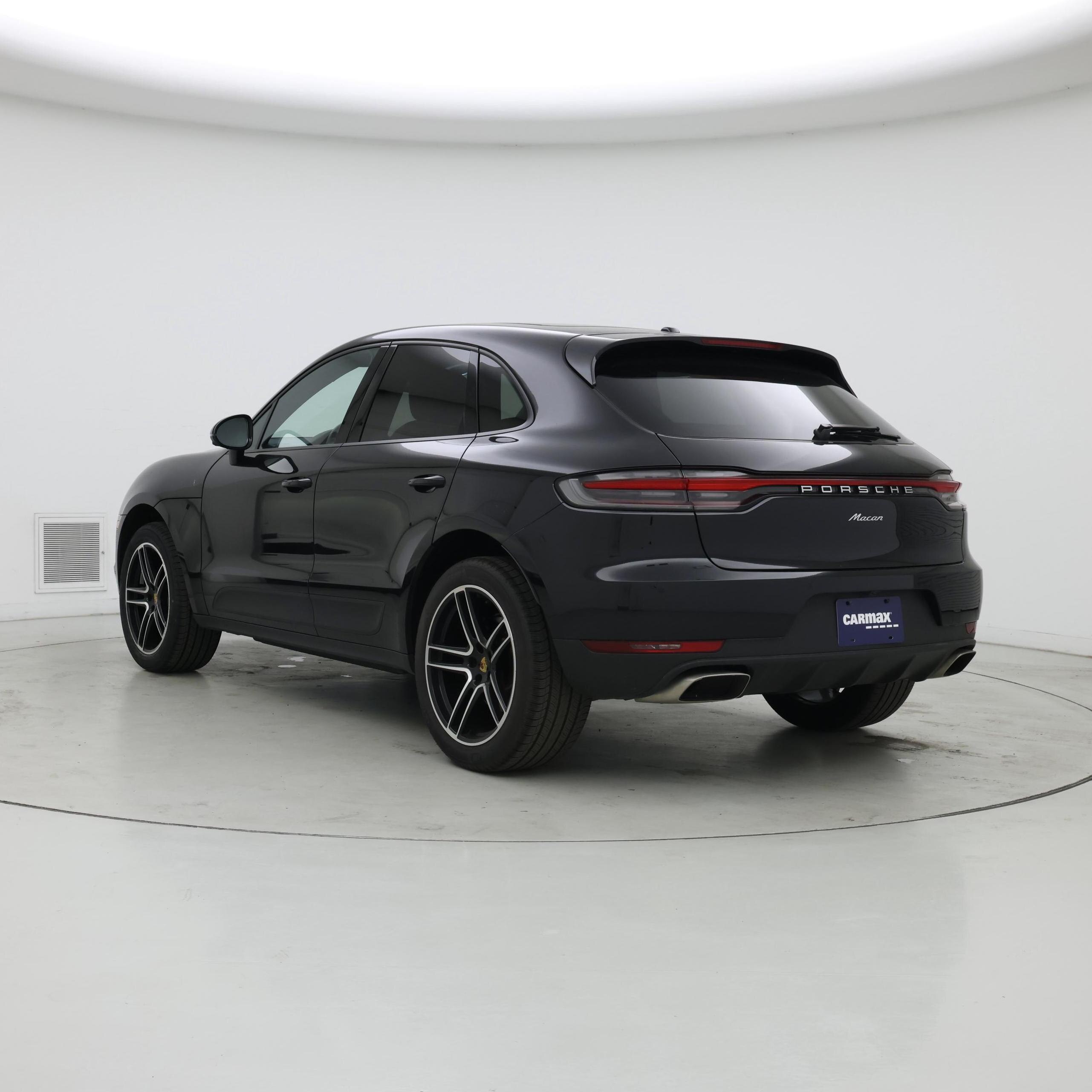 Thumbnail: 2021 Porsche Macan - 2