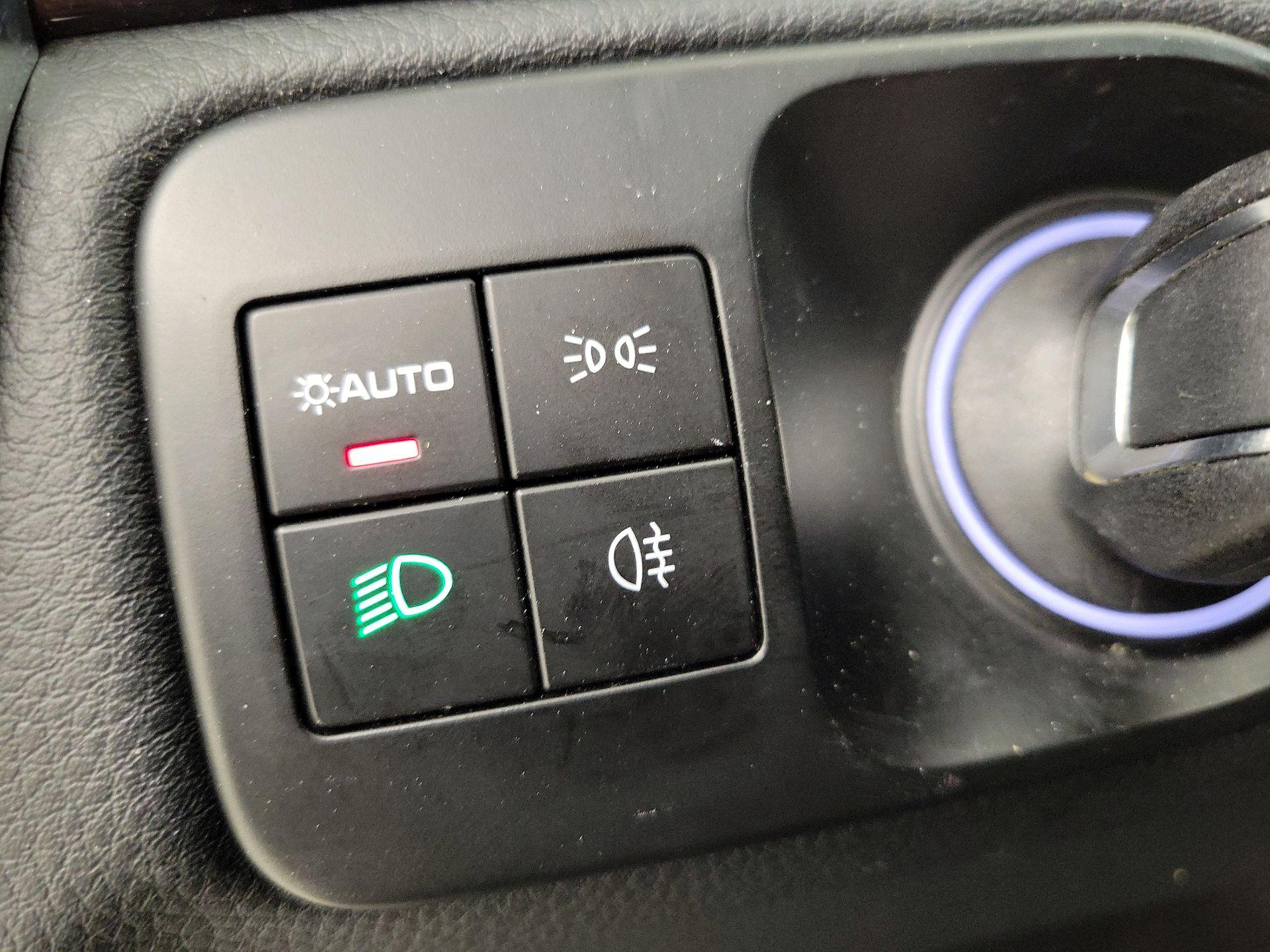 Thumbnail: 2022 Porsche Cayenne - 13