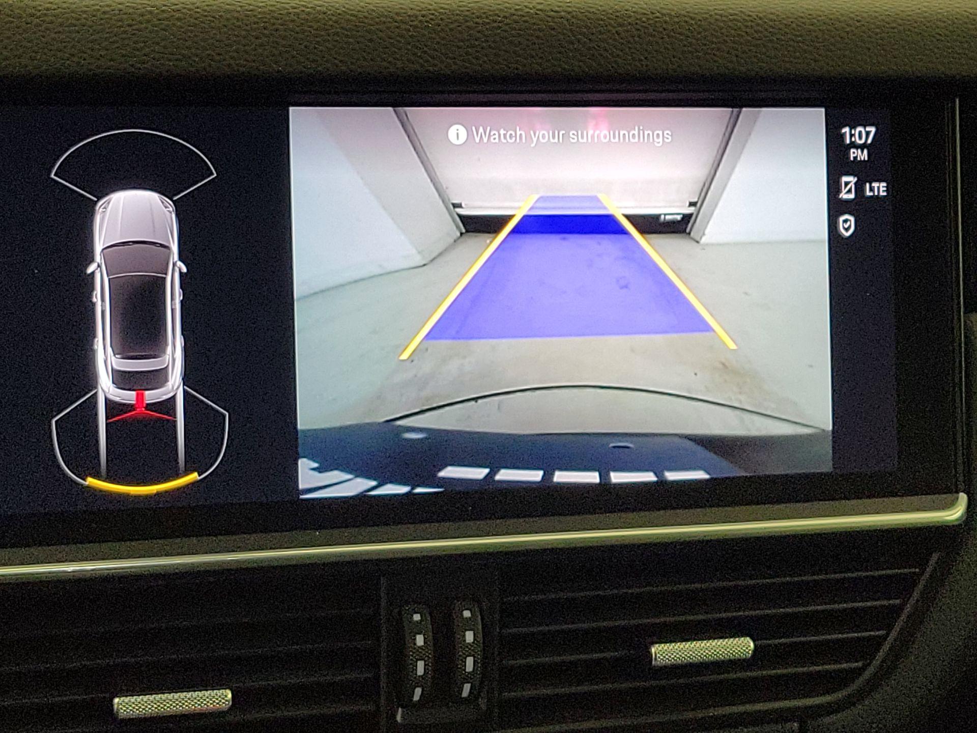 Thumbnail: 2022 Porsche Cayenne - 15