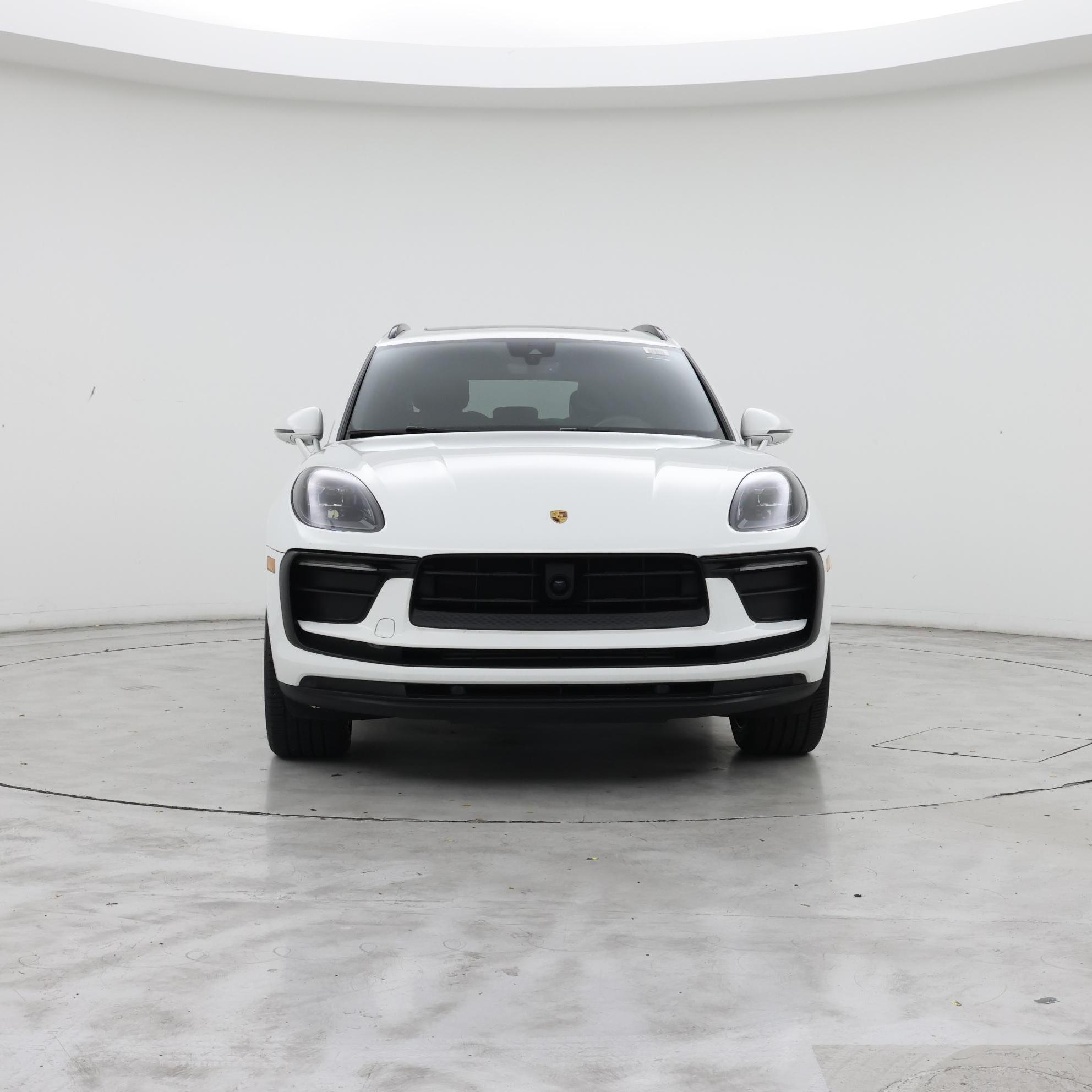 Thumbnail: 2022 Porsche Macan - 5