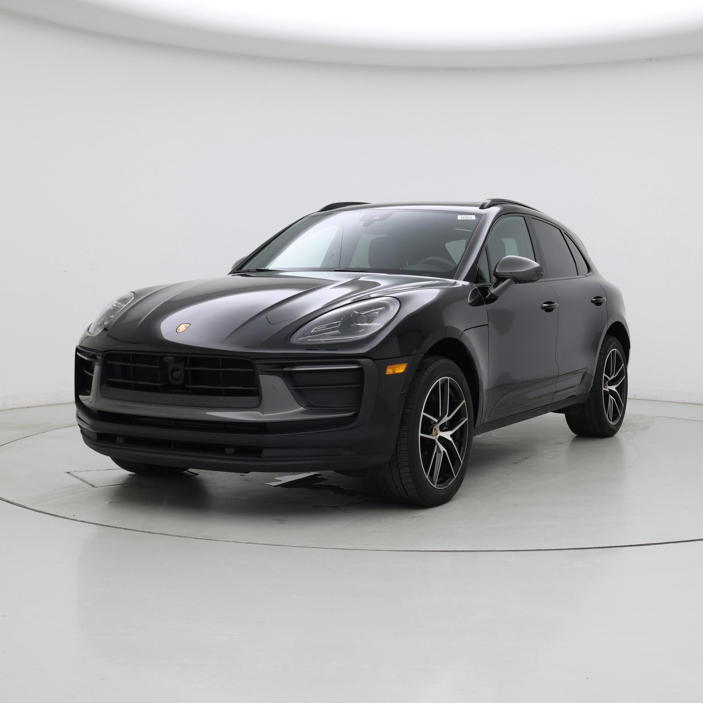 Thumbnail: 2023 Porsche Macan - 4