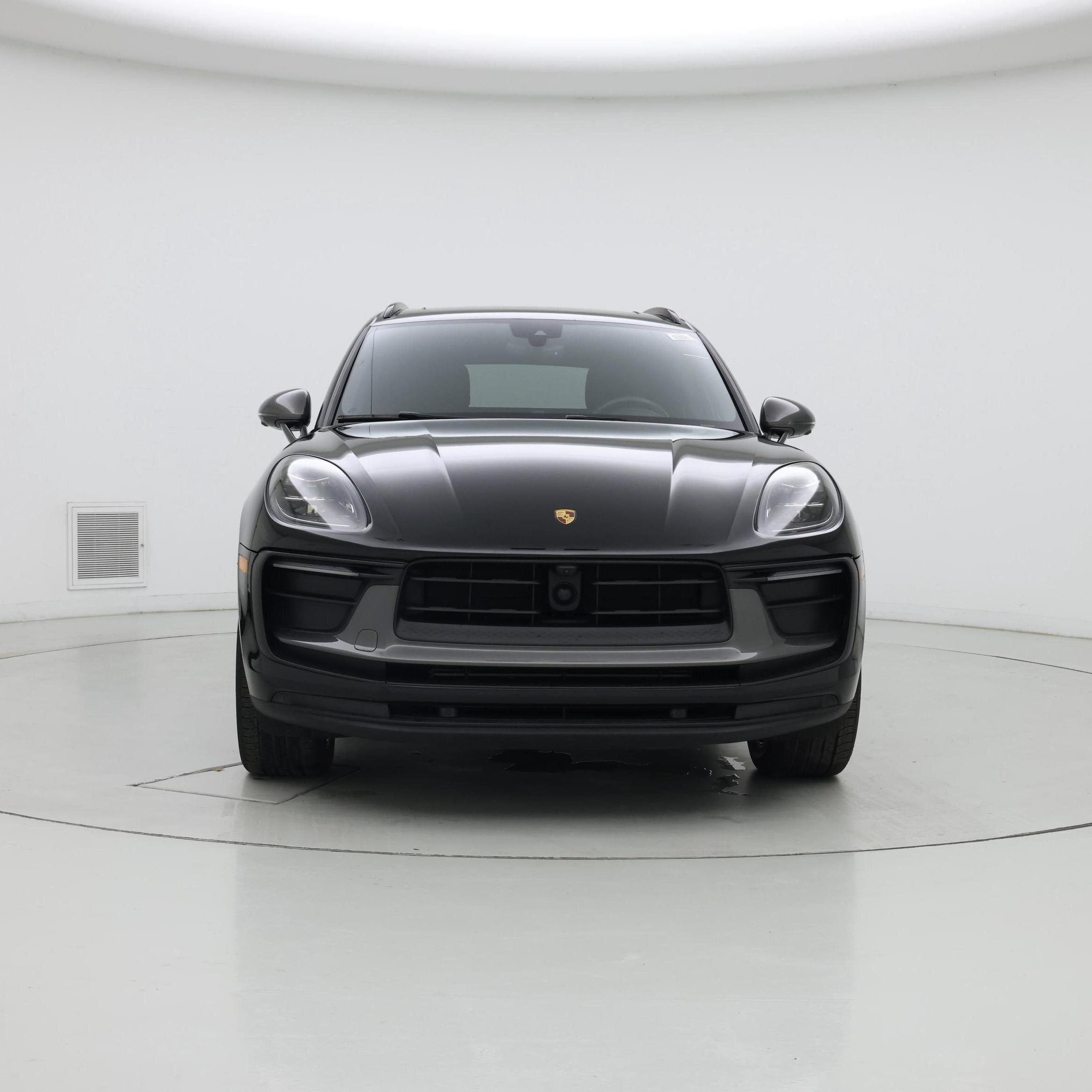 Thumbnail: 2023 Porsche Macan - 5