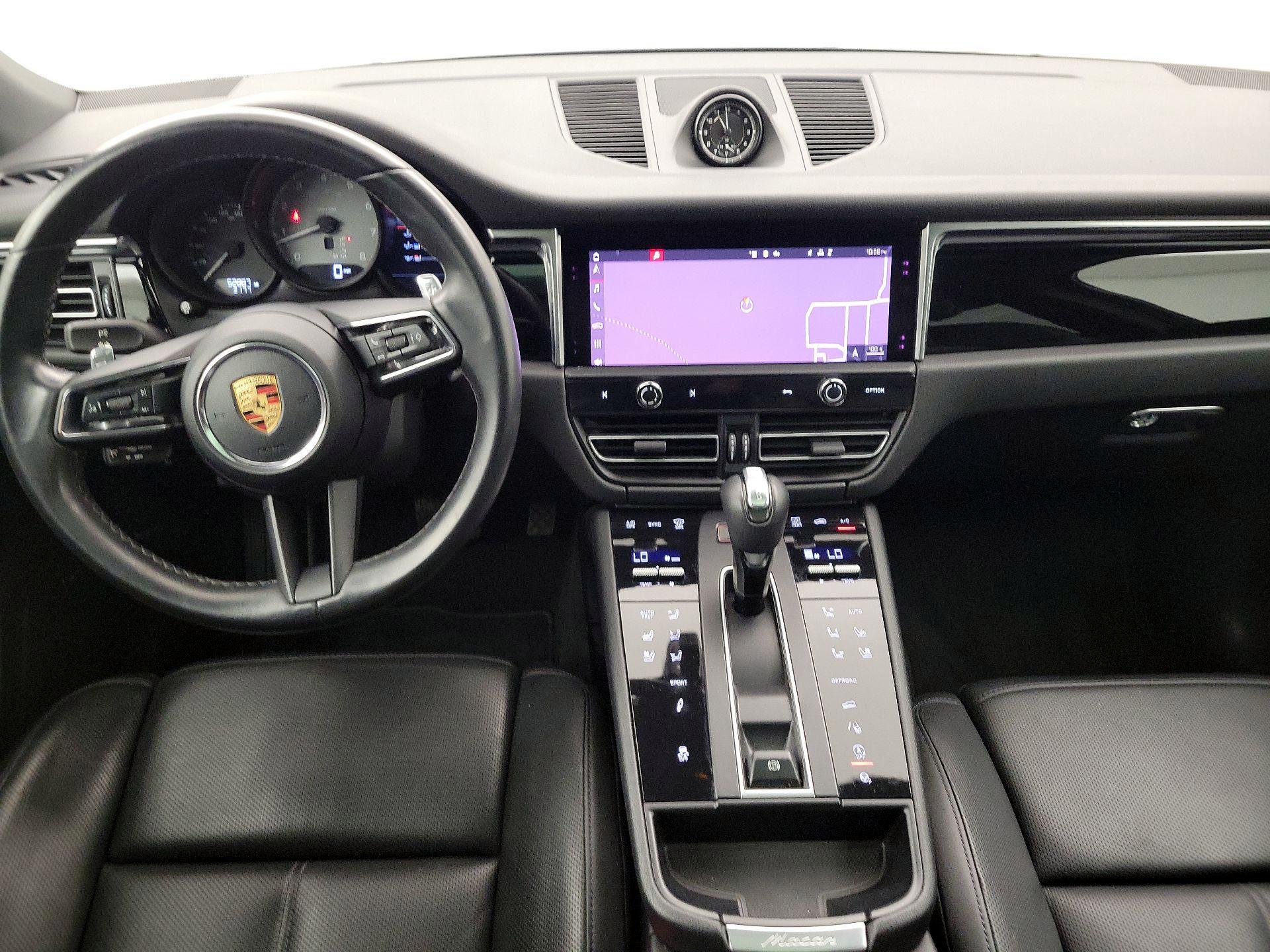 Thumbnail: 2022 Porsche Macan - 9