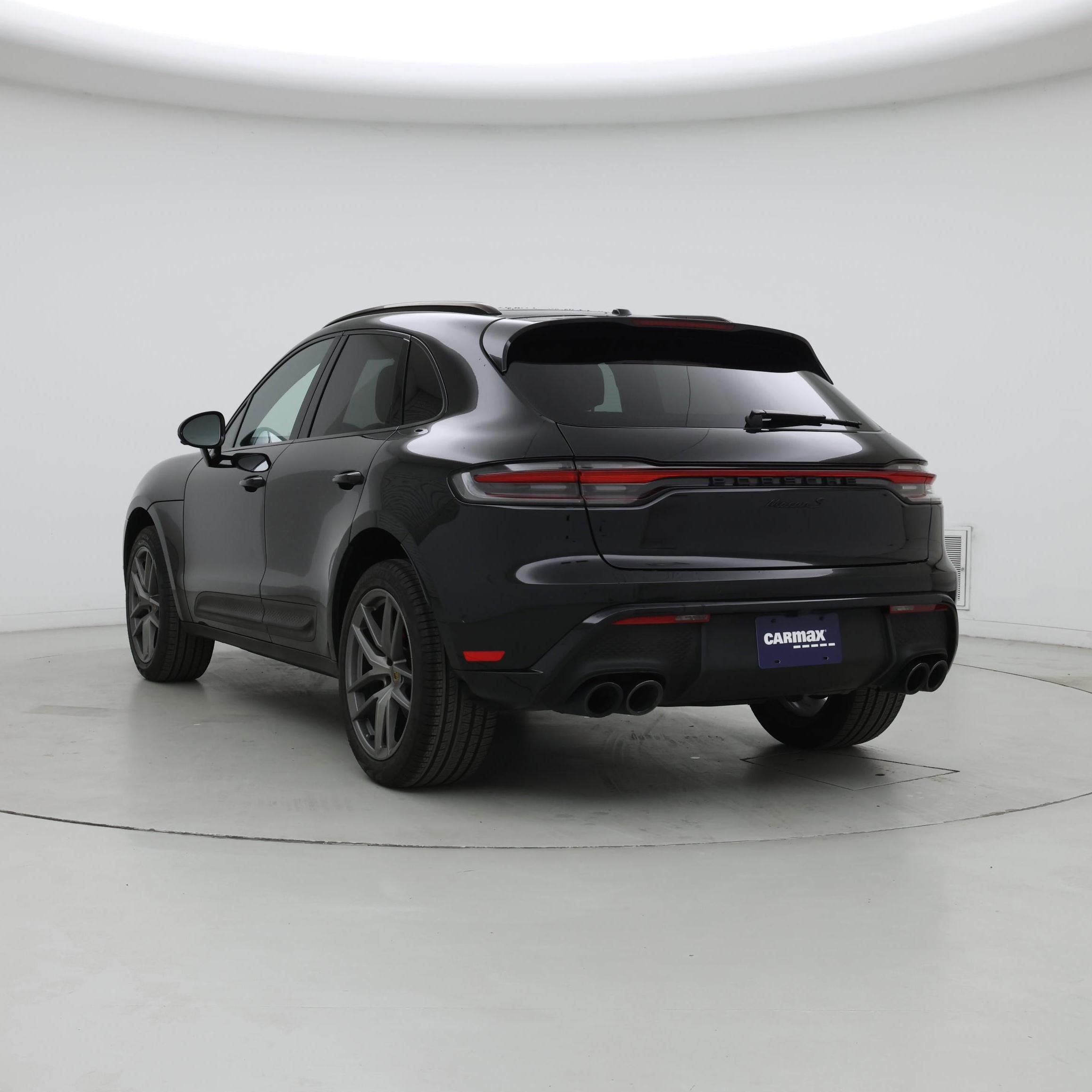 Thumbnail: 2022 Porsche Macan - 2