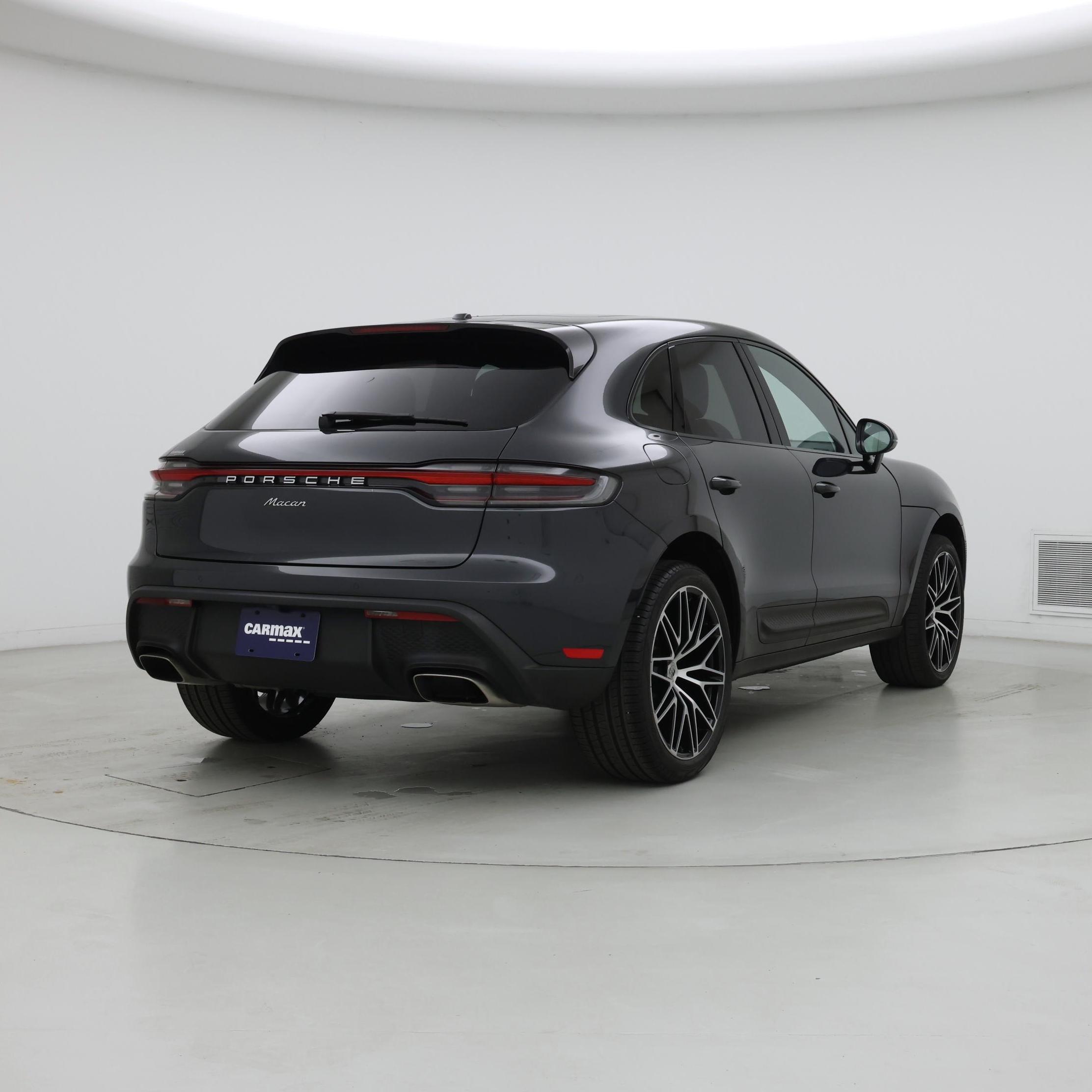 Thumbnail: 2022 Porsche Macan - 8