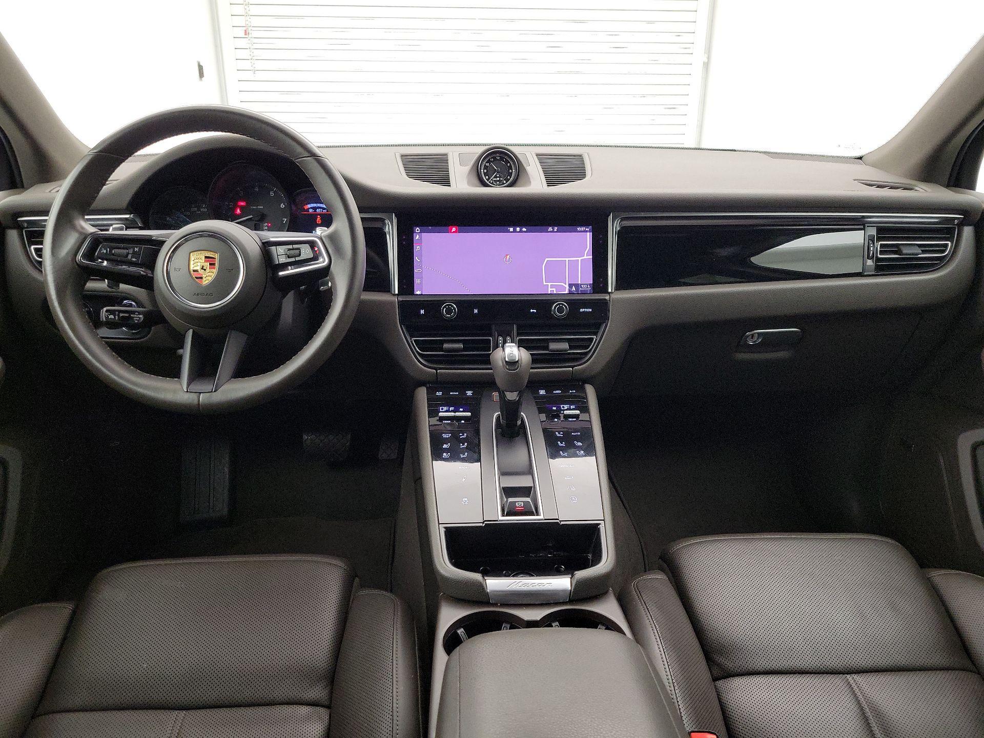 Thumbnail: 2023 Porsche Macan - 9