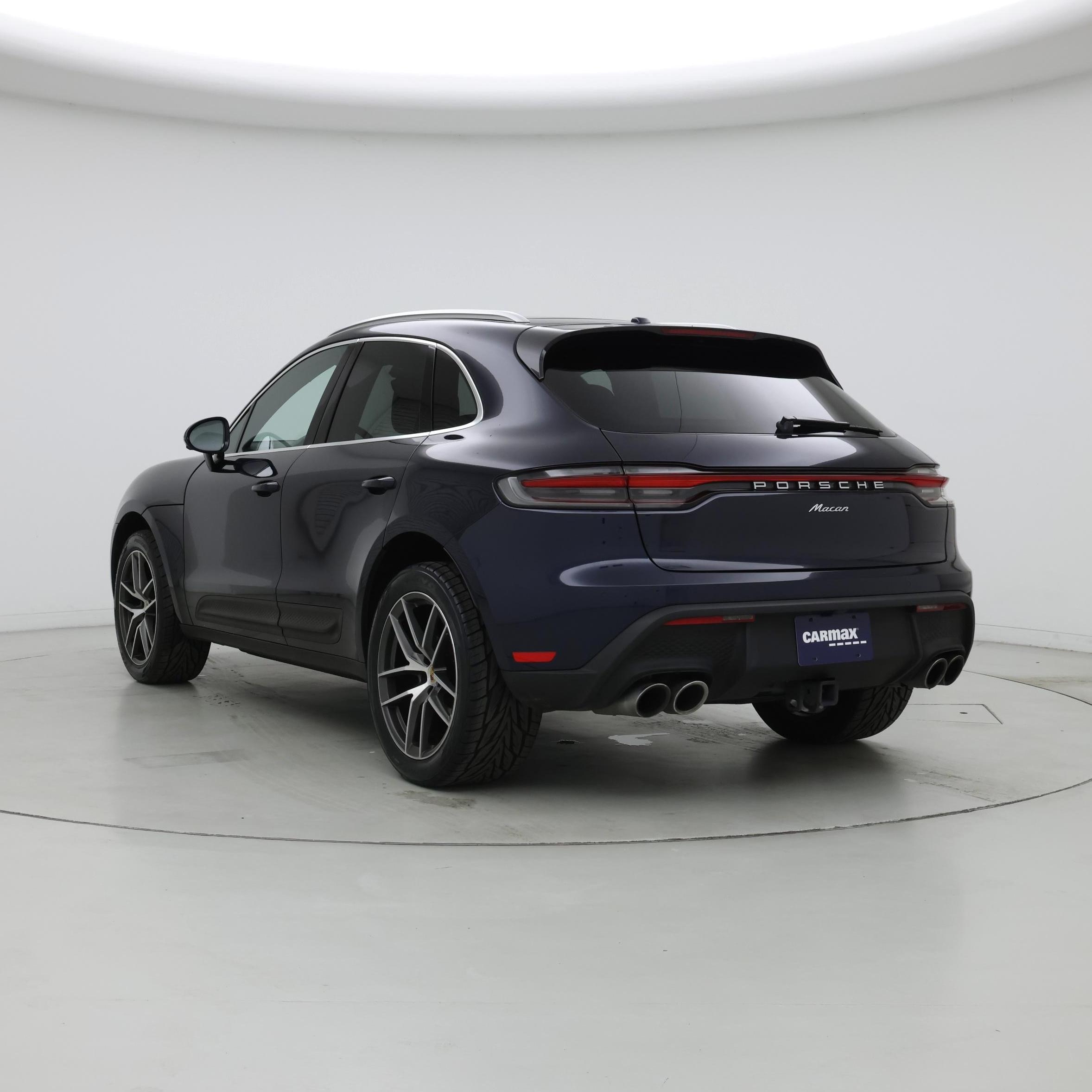 Thumbnail: 2023 Porsche Macan - 2