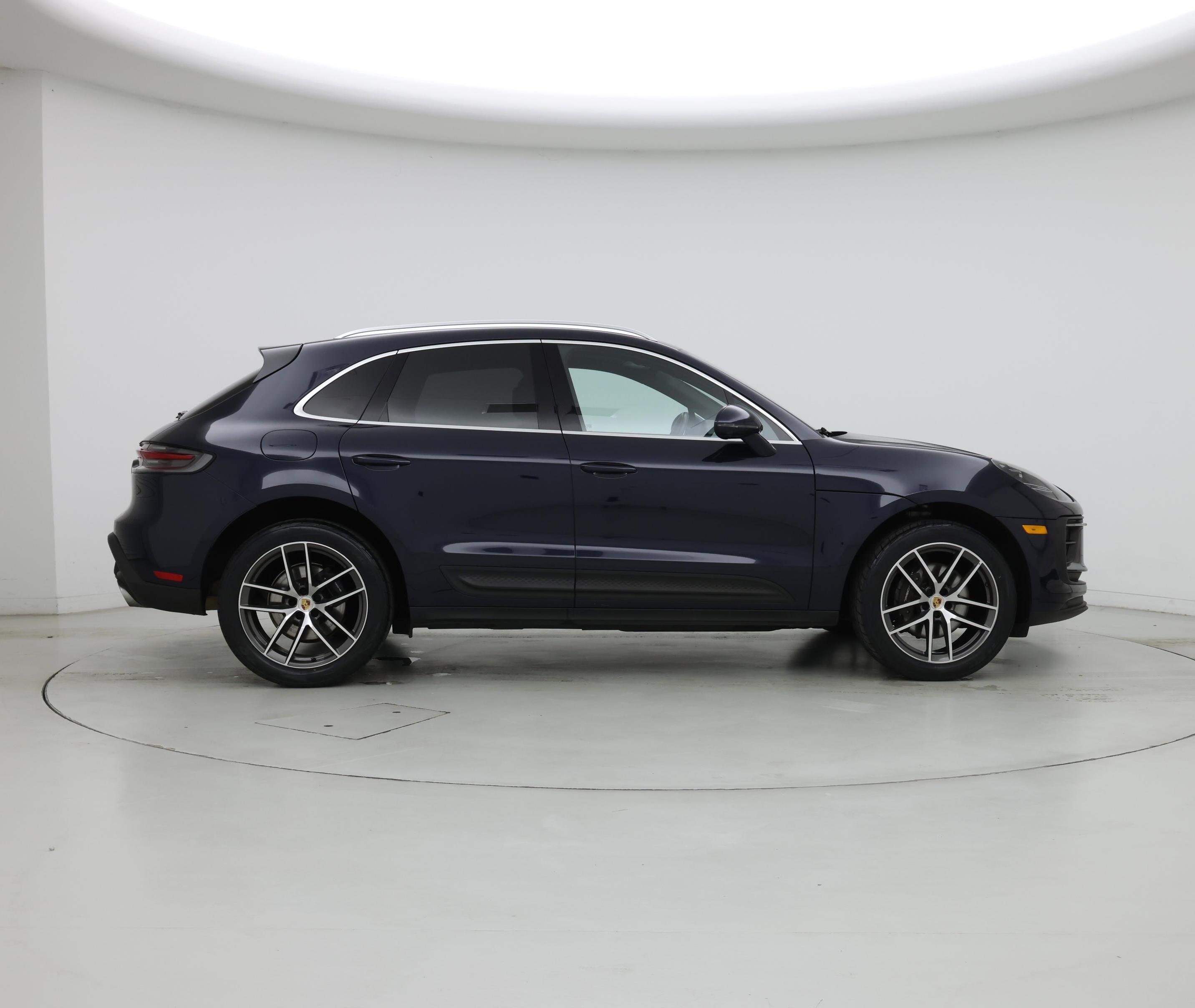 Thumbnail: 2023 Porsche Macan - 7